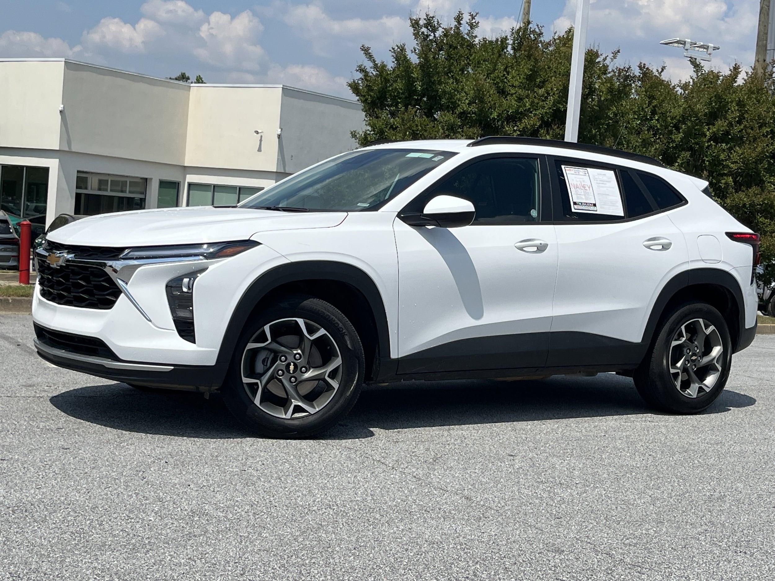 2025 Chevrolet Trax LT's photo