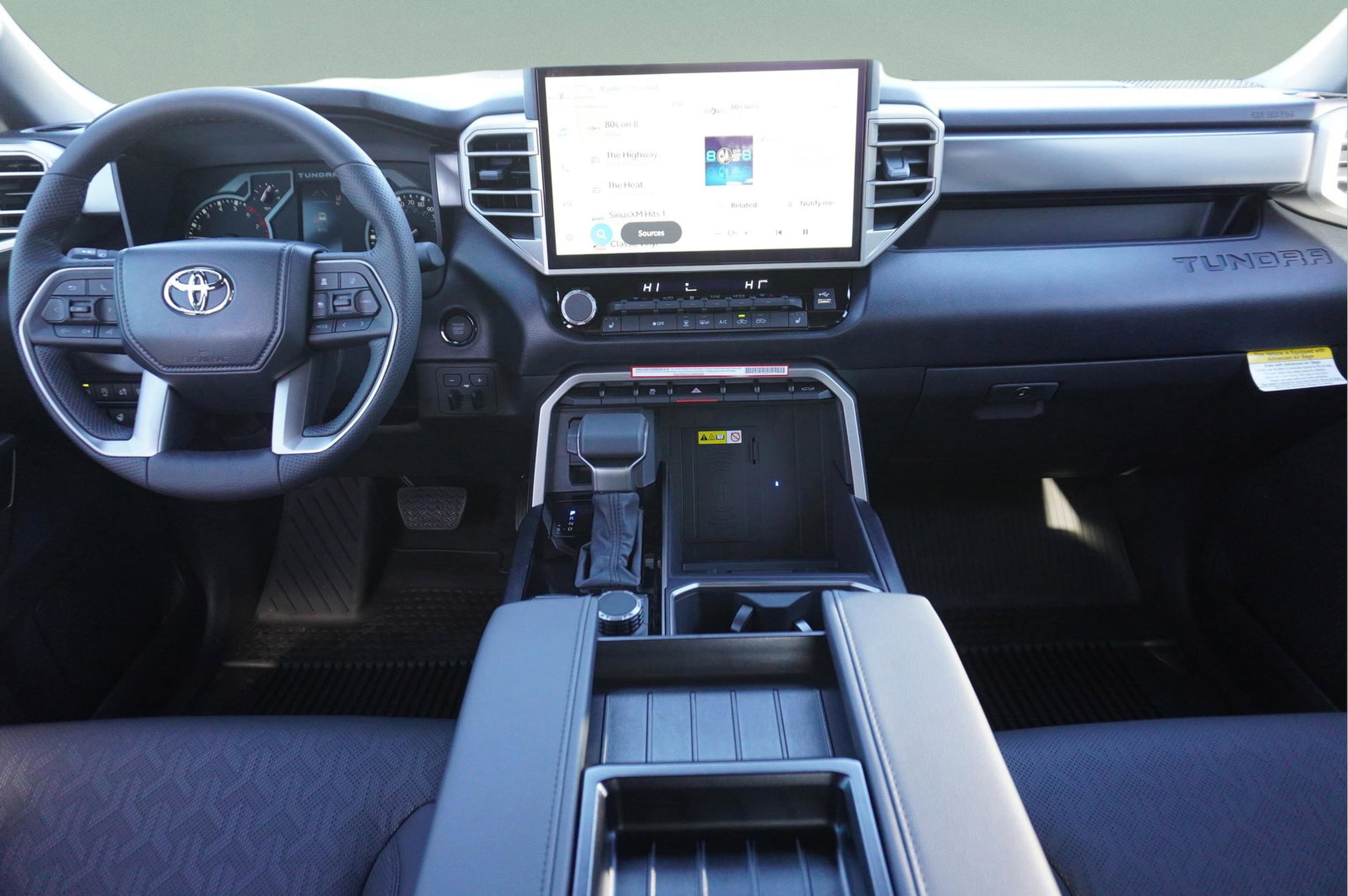 2025 Toyota Tundra SR5 - Photo 7