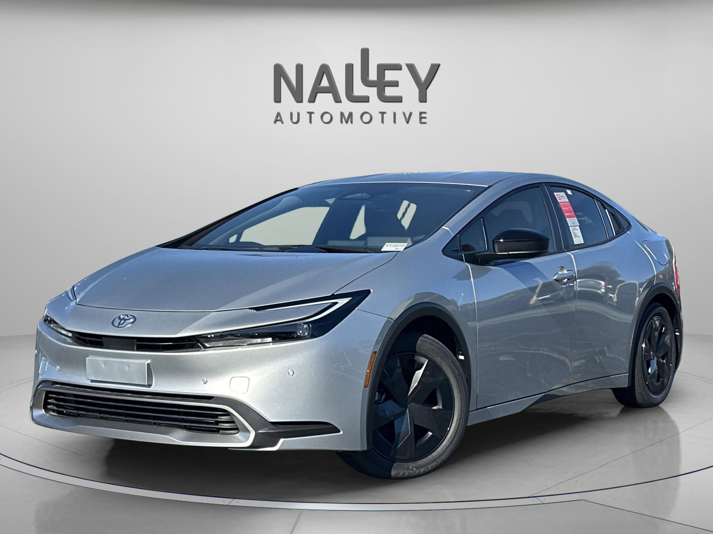 2026 Toyota Prius SE's photo