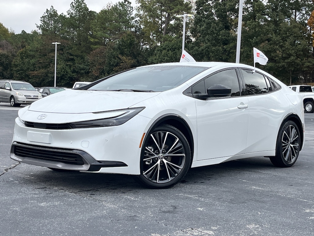 Used 2024 Toyota Prius XLE Hatchback