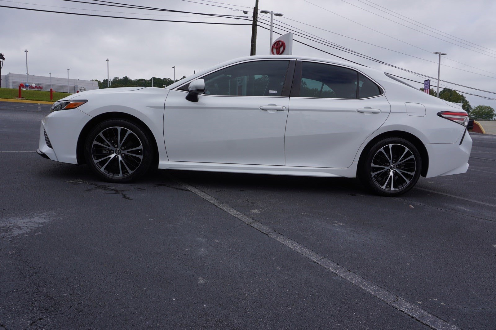 Used 2019 Toyota Camry SE with VIN 4T1B11HK6KU836341 for sale in Union City, GA