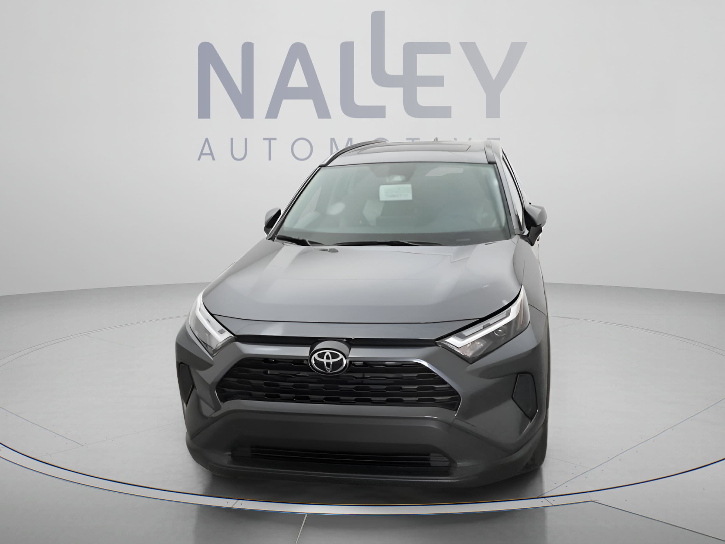 2025 Toyota RAV4 XLE - Photo 31