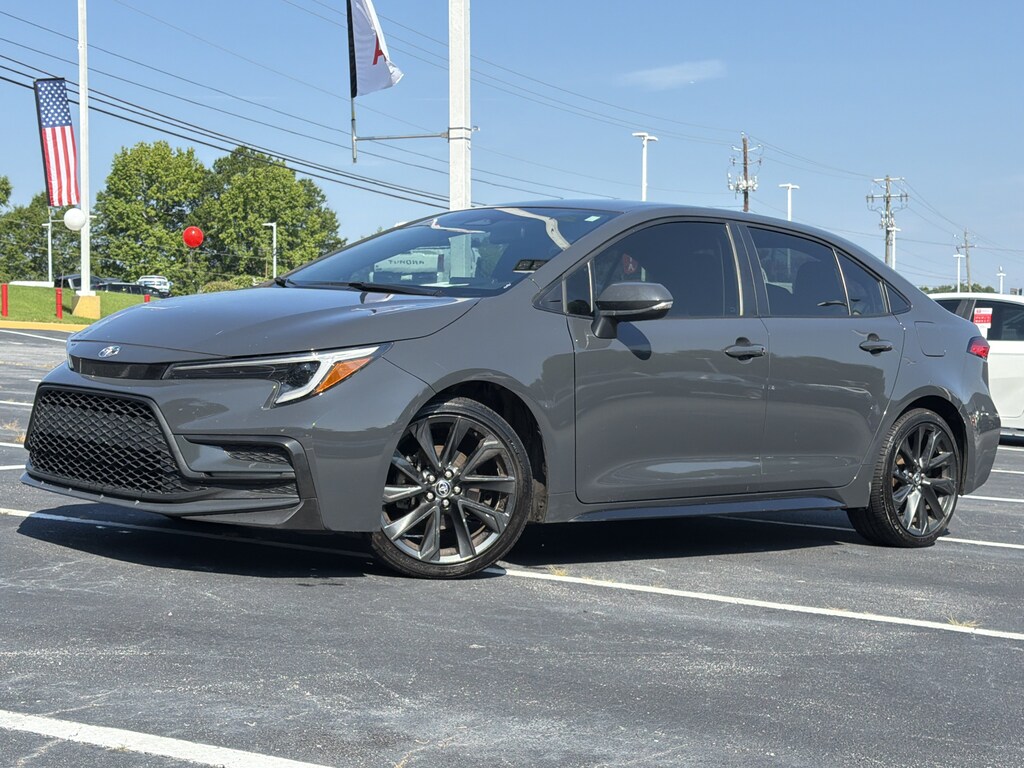 Used 2024 Toyota Corolla SE Sedan
