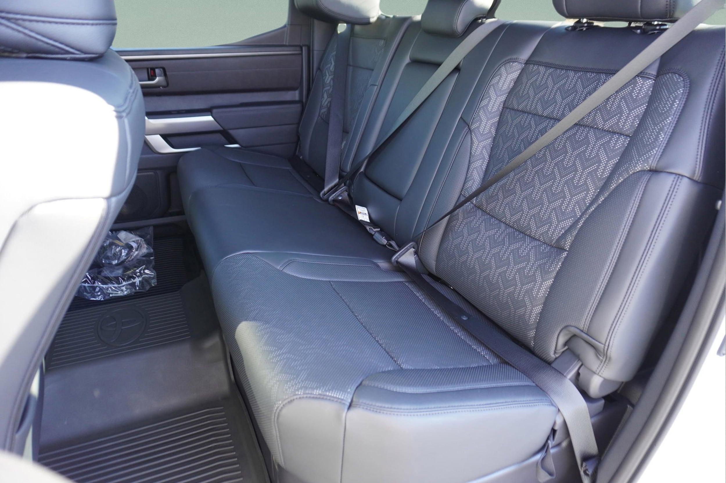 2025 Toyota Tundra SR5 - Photo 29