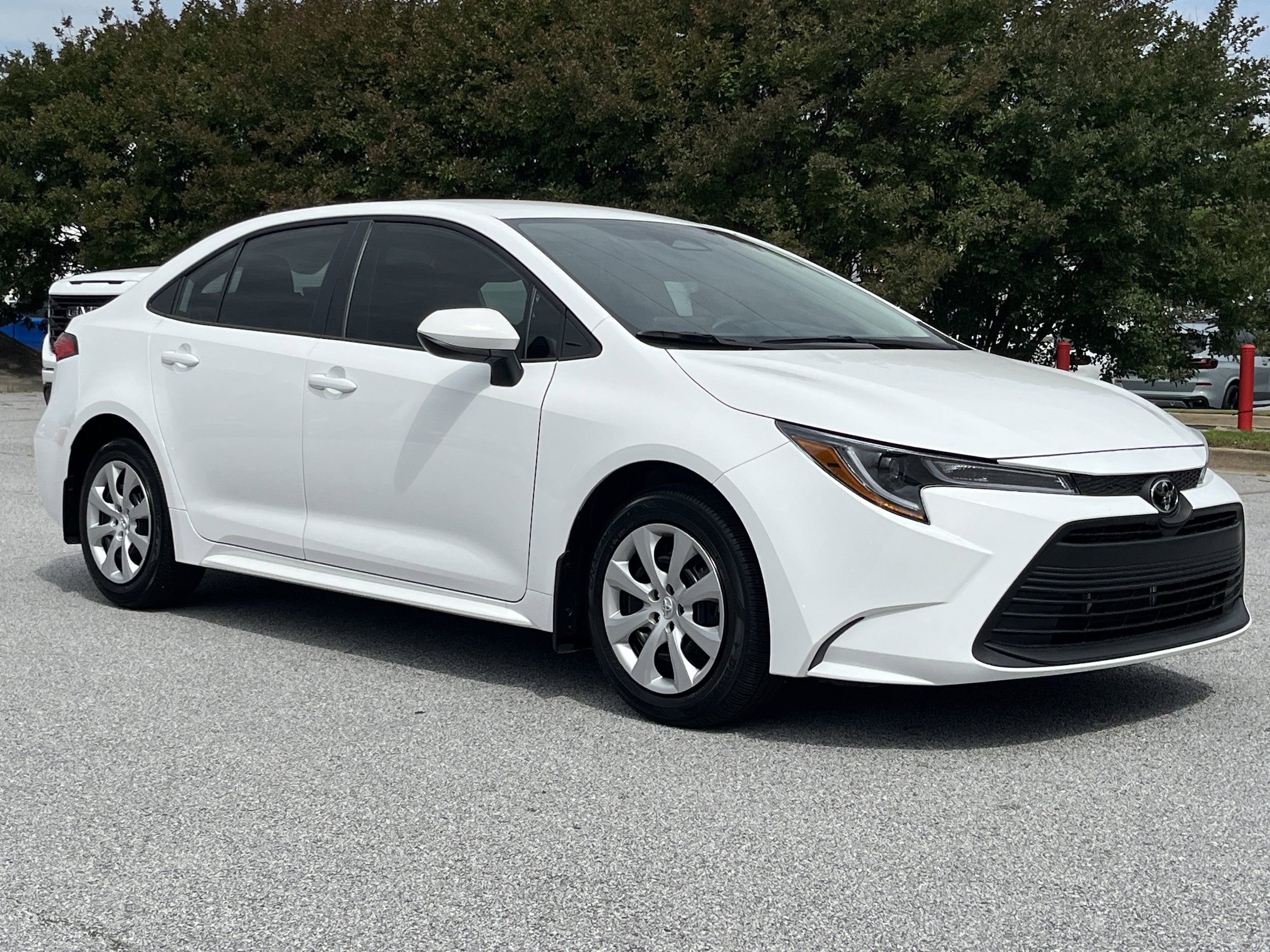 2026 Toyota Corolla LE - Photo 26