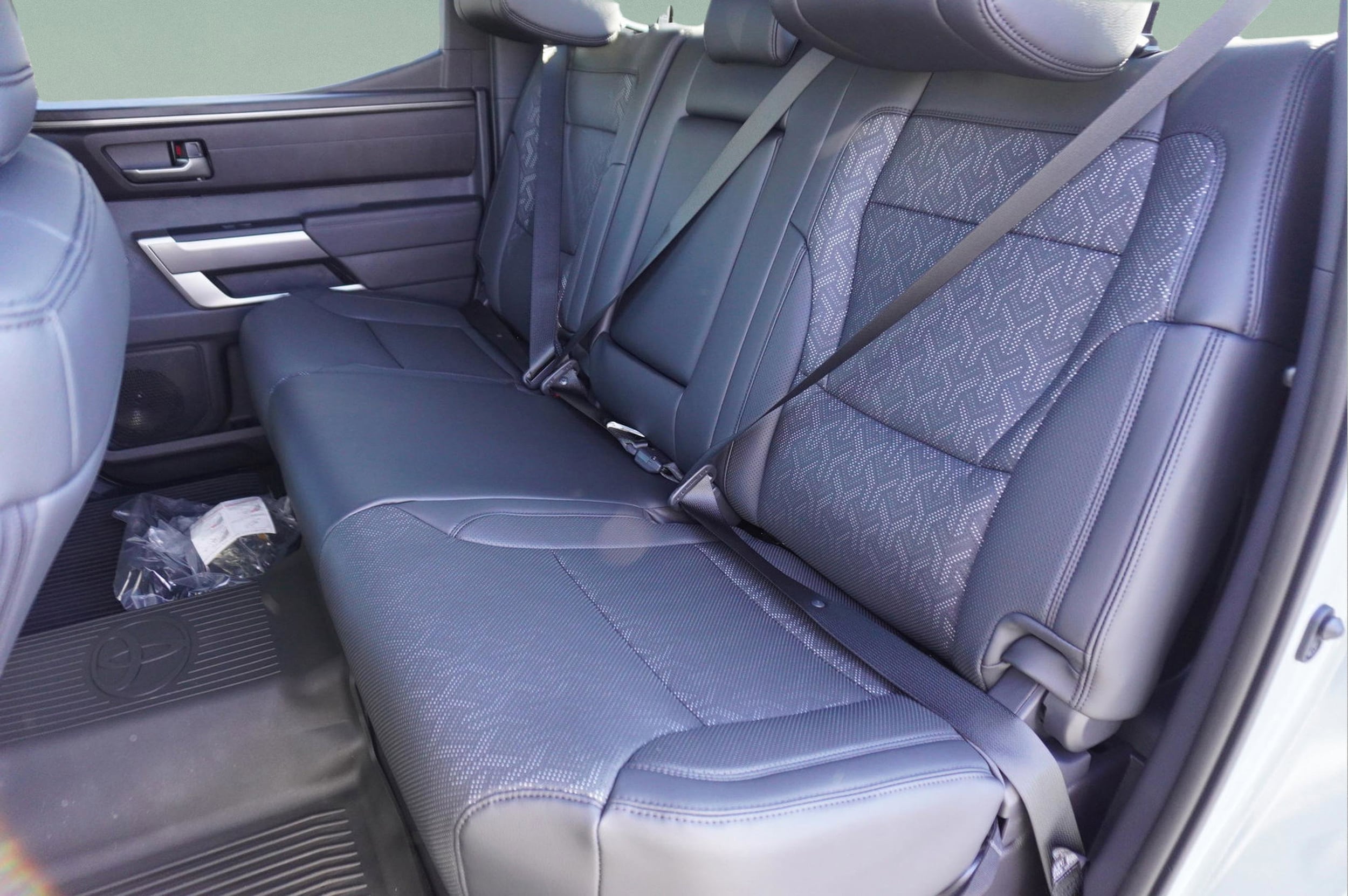 2025 Toyota Tundra SR5 - Photo 28
