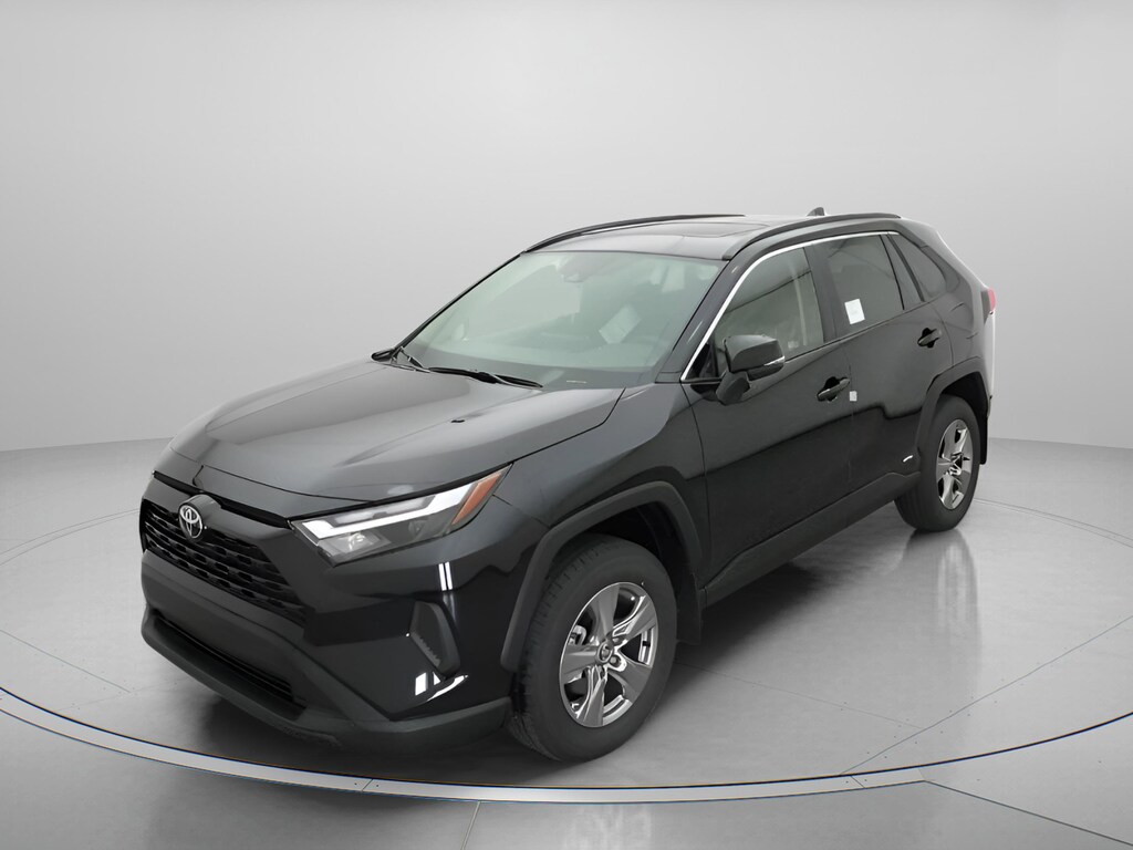 Used 2025 Toyota RAV4 Hybrid XLE SUV