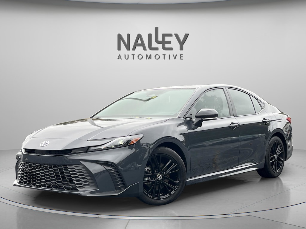 Used 2025 Toyota Camry SE Sedan