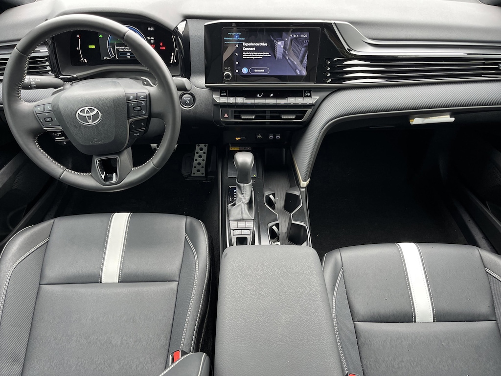 Used 2025 Toyota Camry SE Sedan