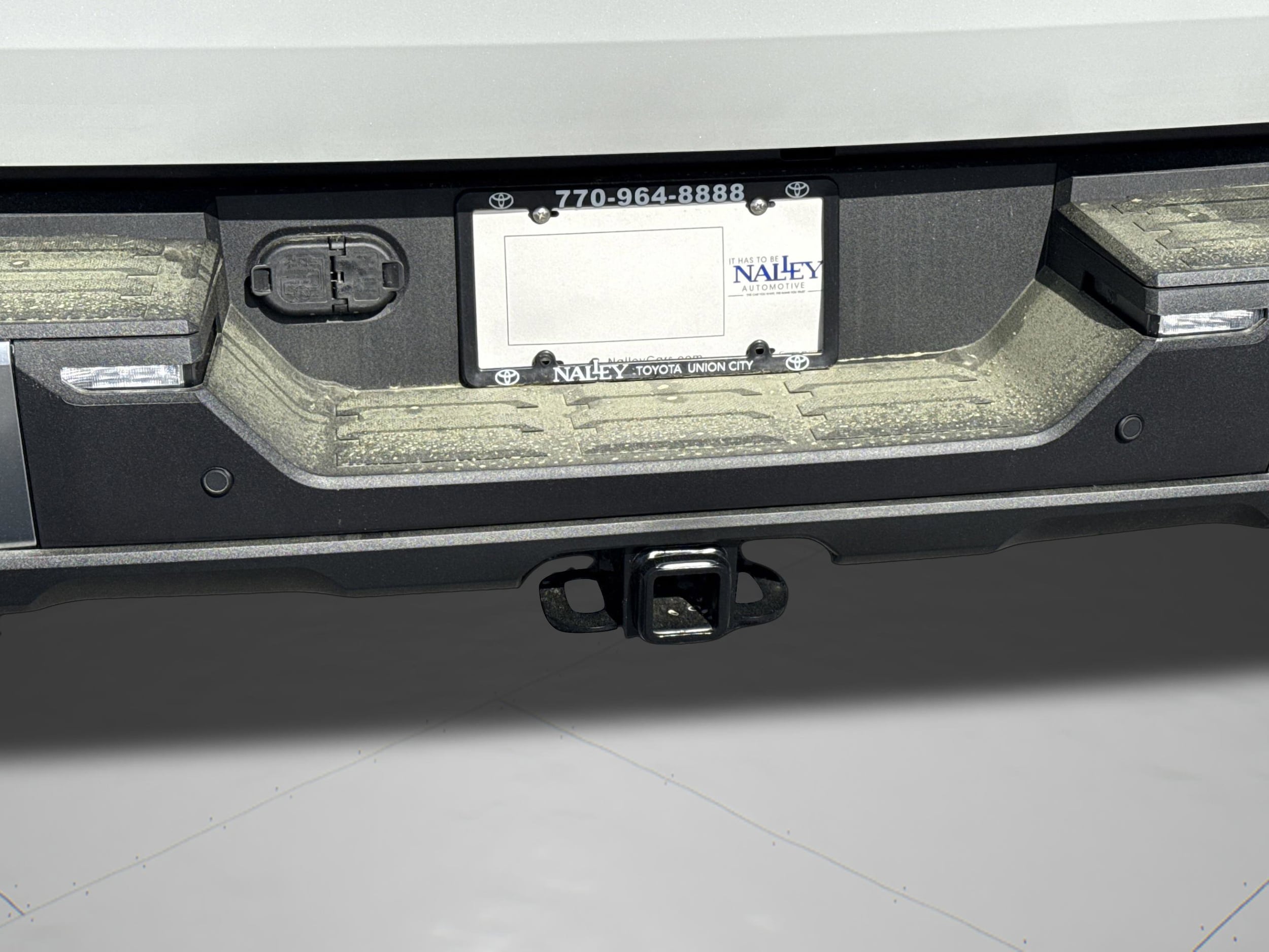 2025 Toyota Tundra Limited - Photo 31