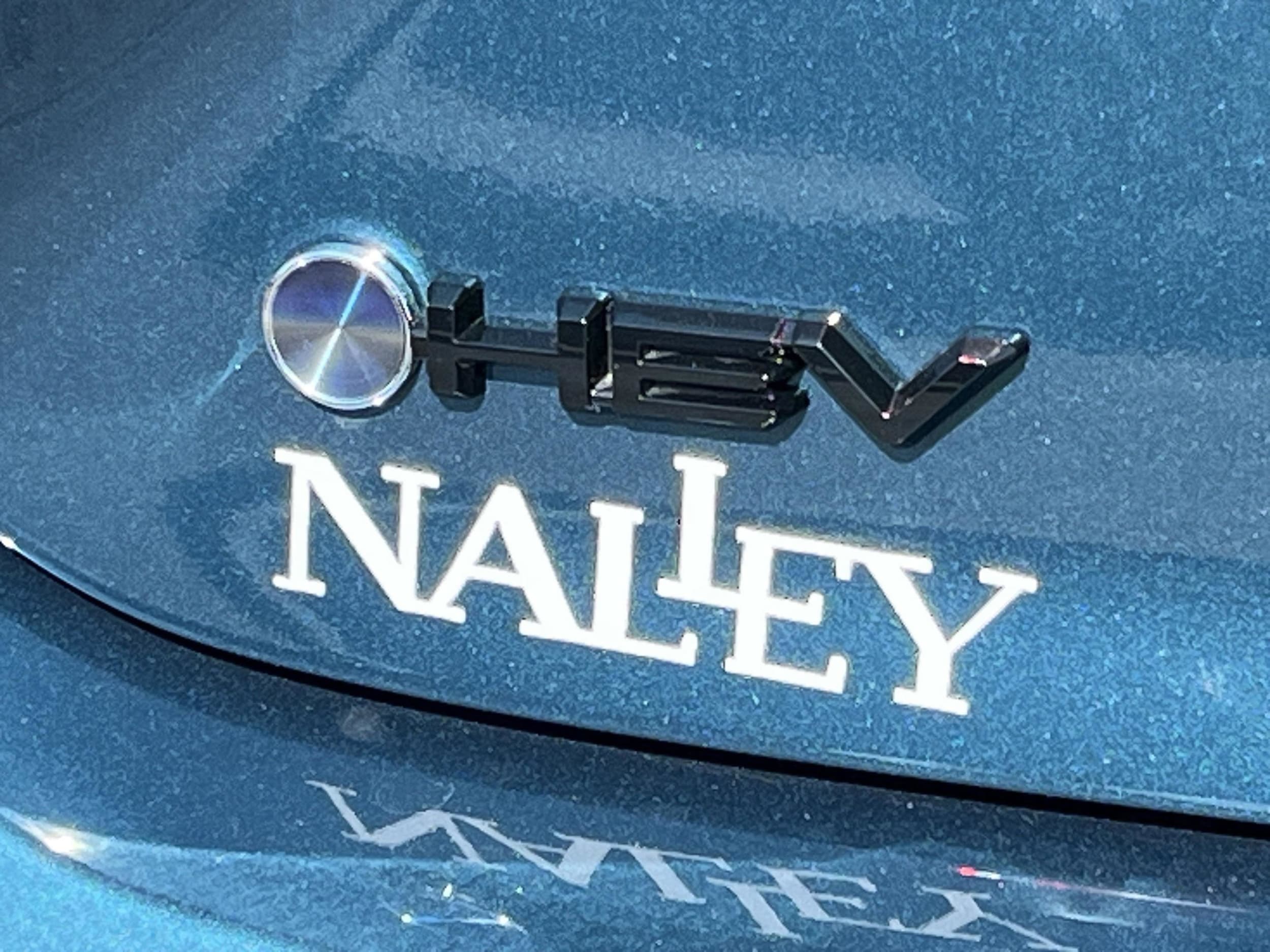 2025 Toyota Camry LE - Photo 25