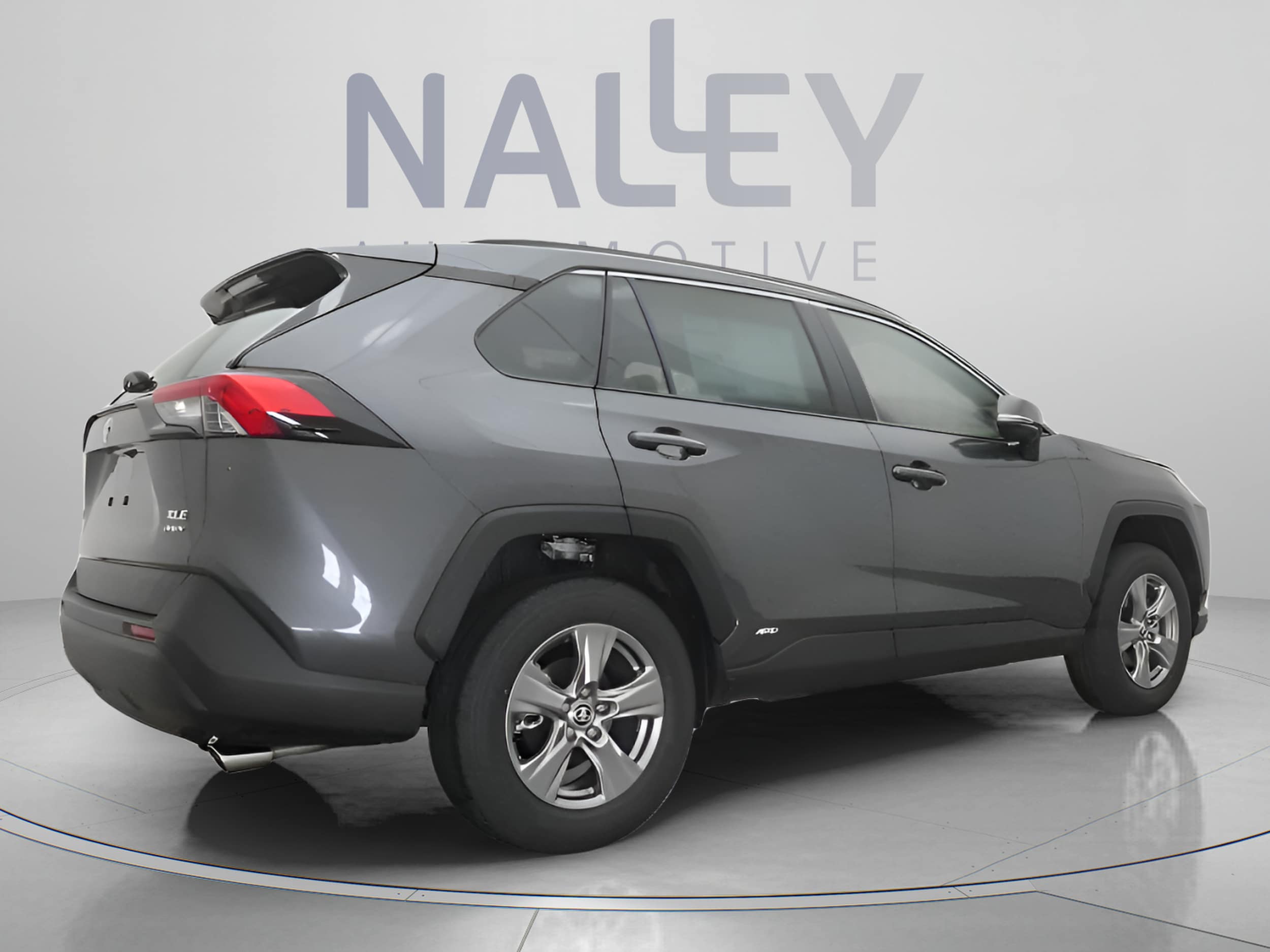 2025 Toyota RAV4 XLE - Photo 20
