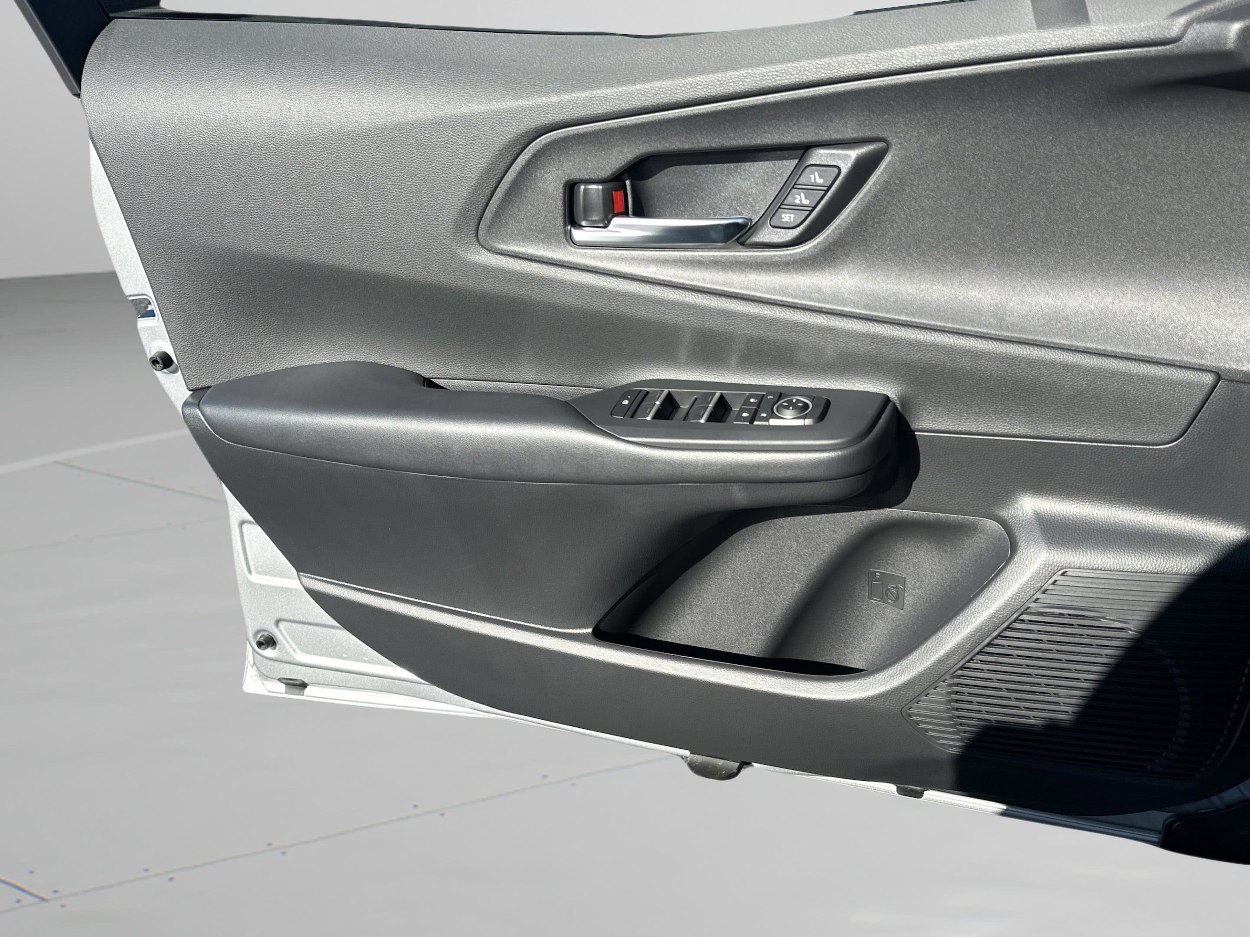 2026 Toyota Prius Plug-in Hybrid XSE Premium - Photo 21