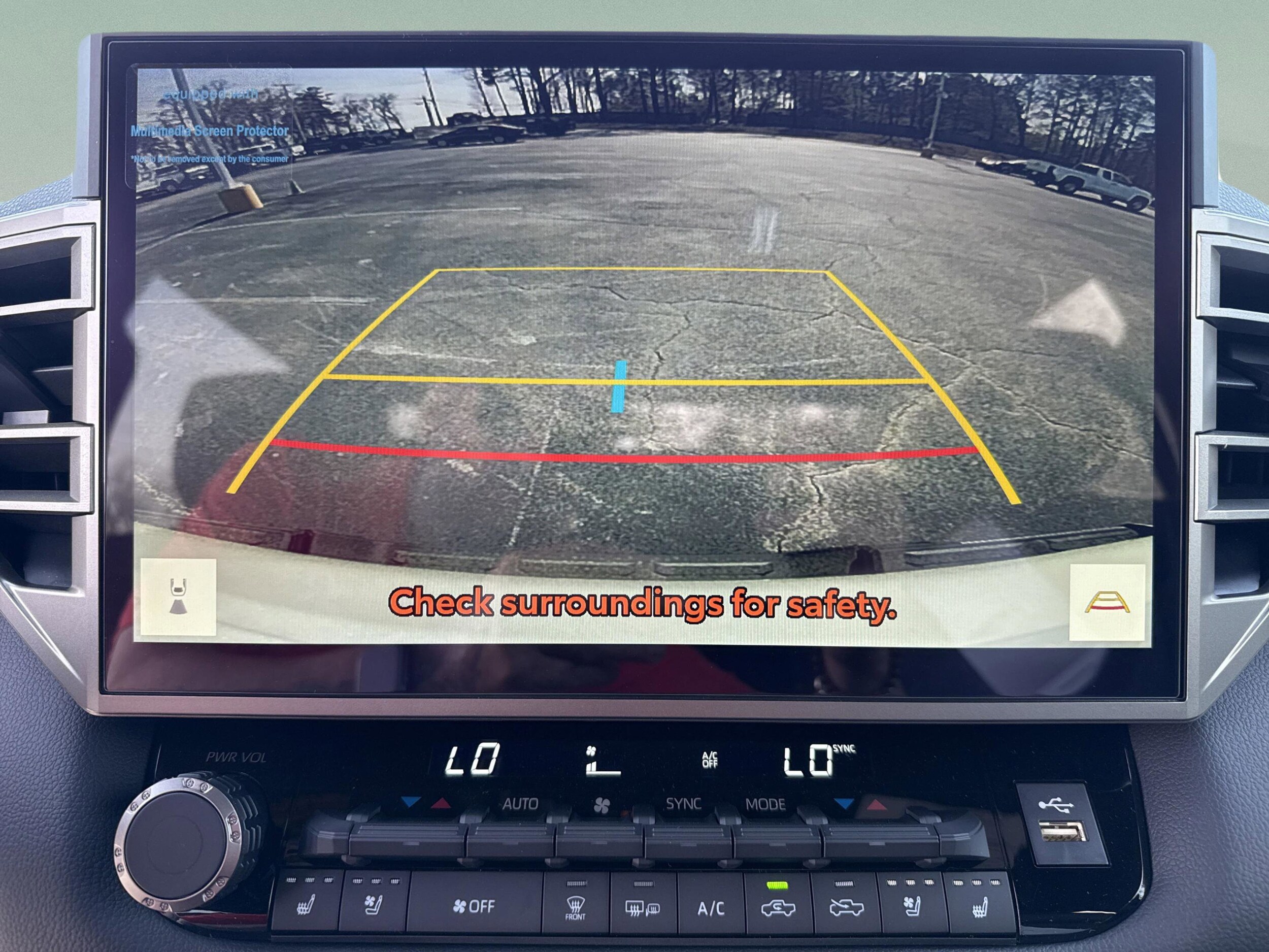 2025 Toyota Tundra Limited - Photo 8