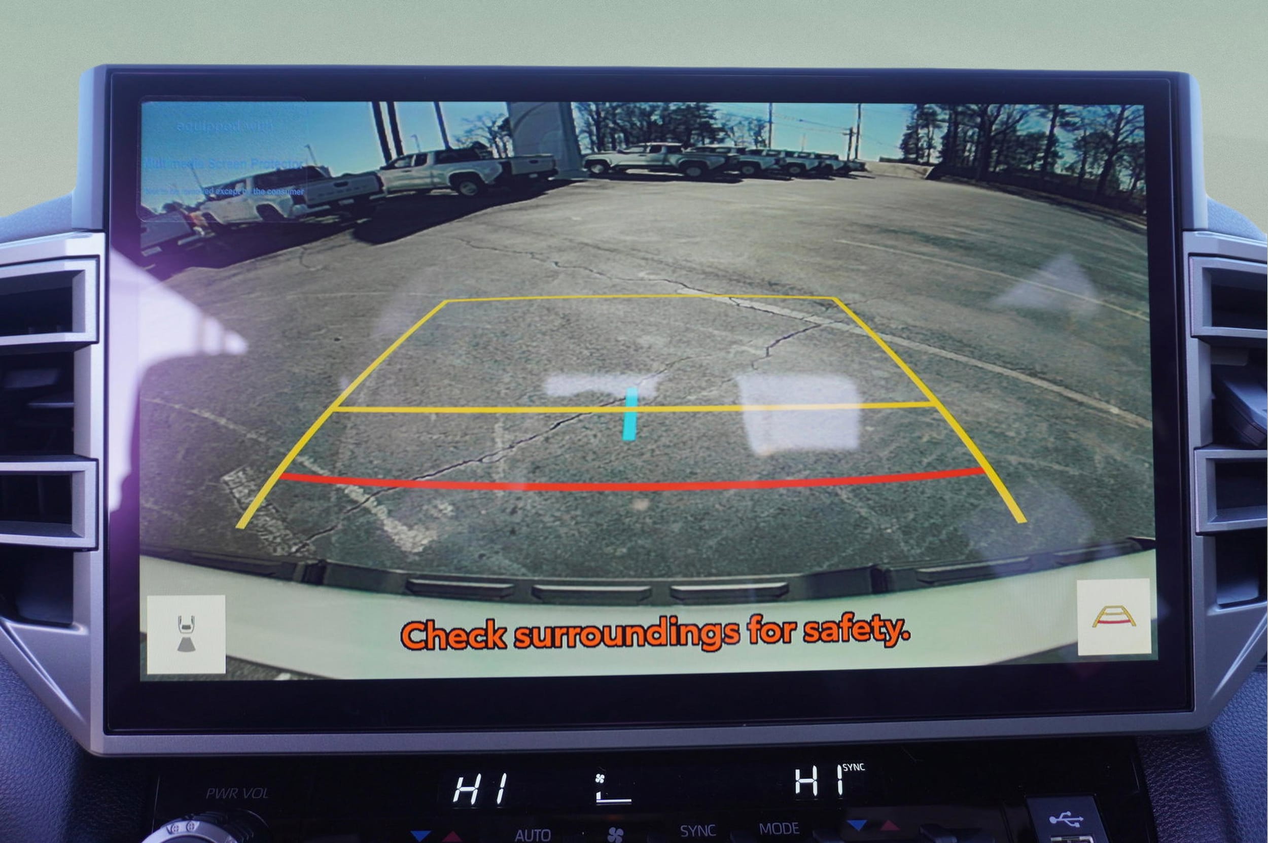 2025 Toyota Tundra SR5 - Photo 8