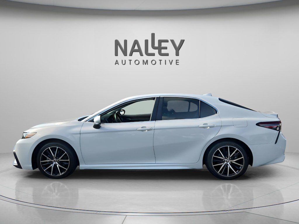 Used 2023 Toyota Camry SE Sedan