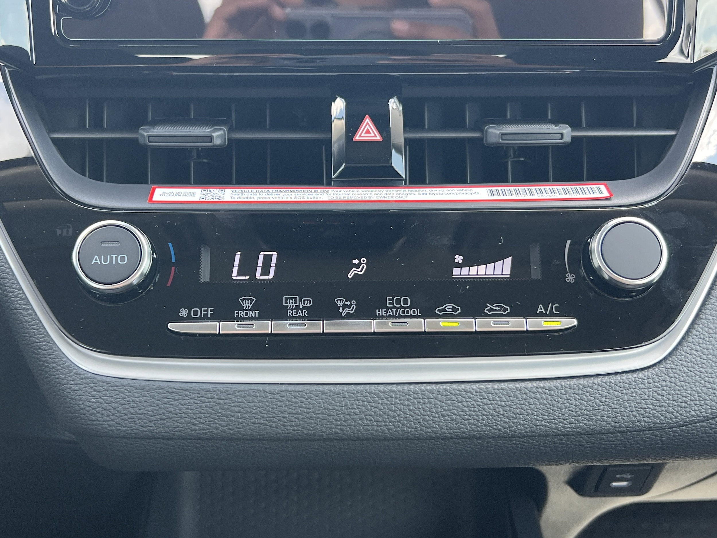 2026 Toyota Corolla LE - Photo 12