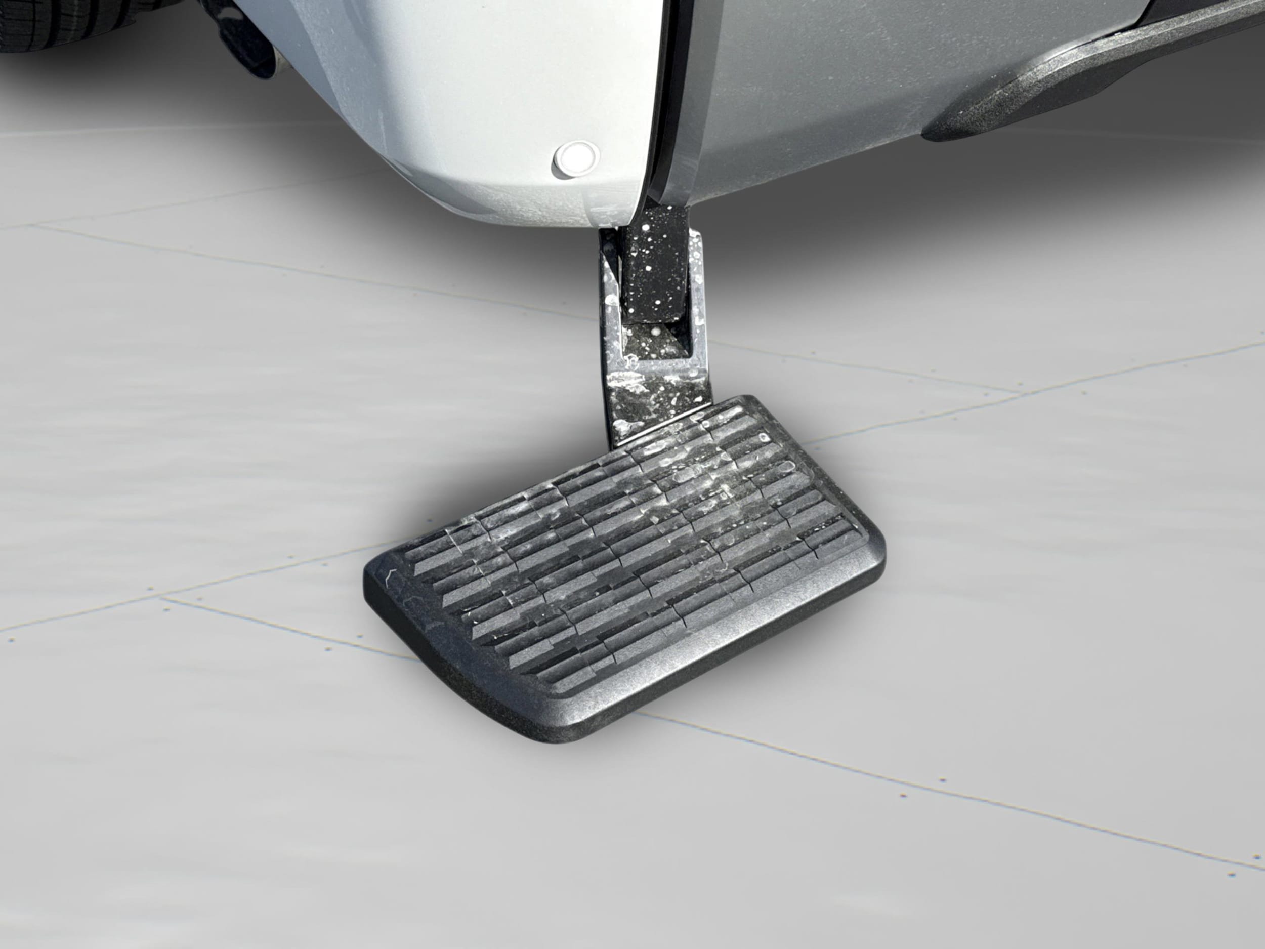 2025 Toyota Tundra Limited - Photo 32