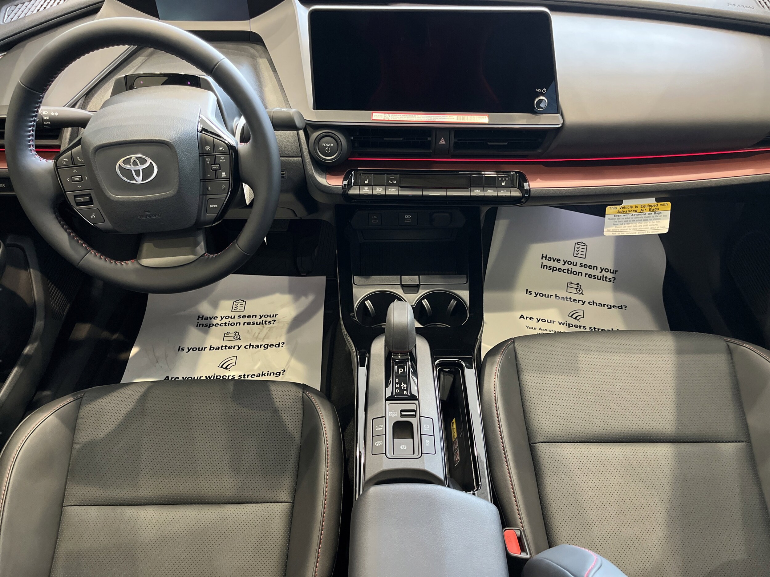 2026 Toyota Prius Plug-in Hybrid XSE - Photo 6
