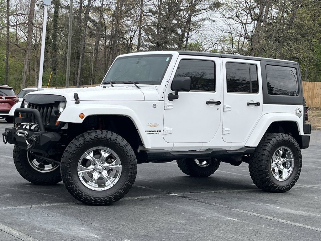 Used 2013 Jeep Wrangler Unlimited Sahara SUV