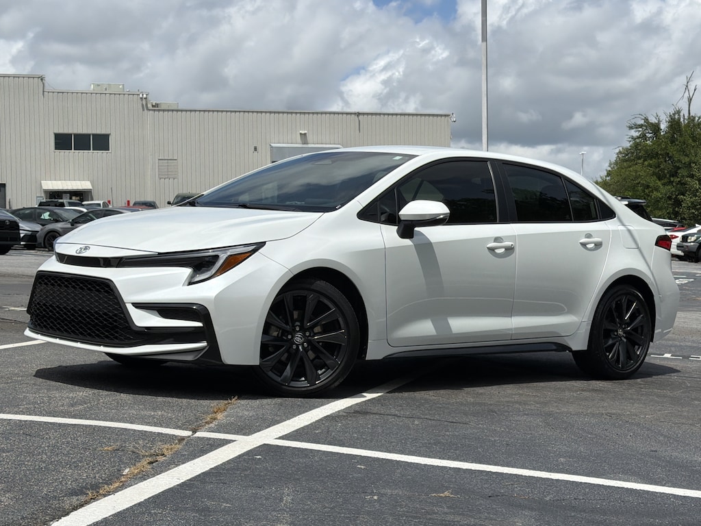 Used 2024 Toyota Corolla SE Sedan
