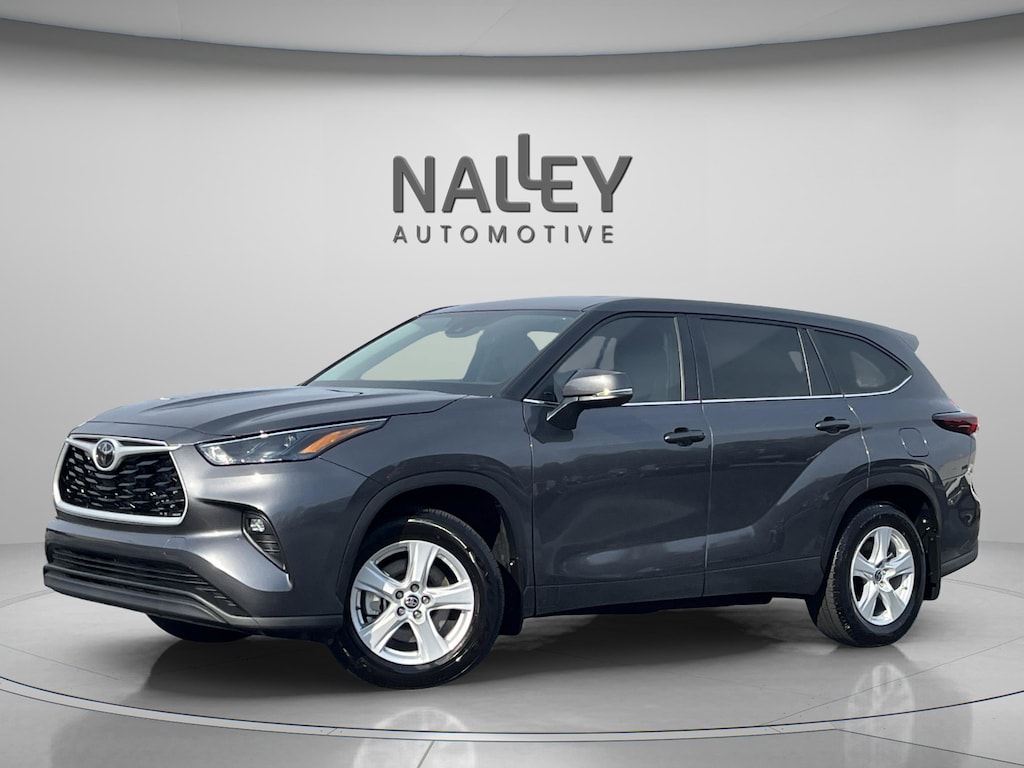 Used 2025 Toyota Highlander LE SUV