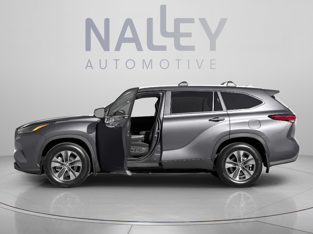 Used 2024 Toyota Highlander XLE SUV