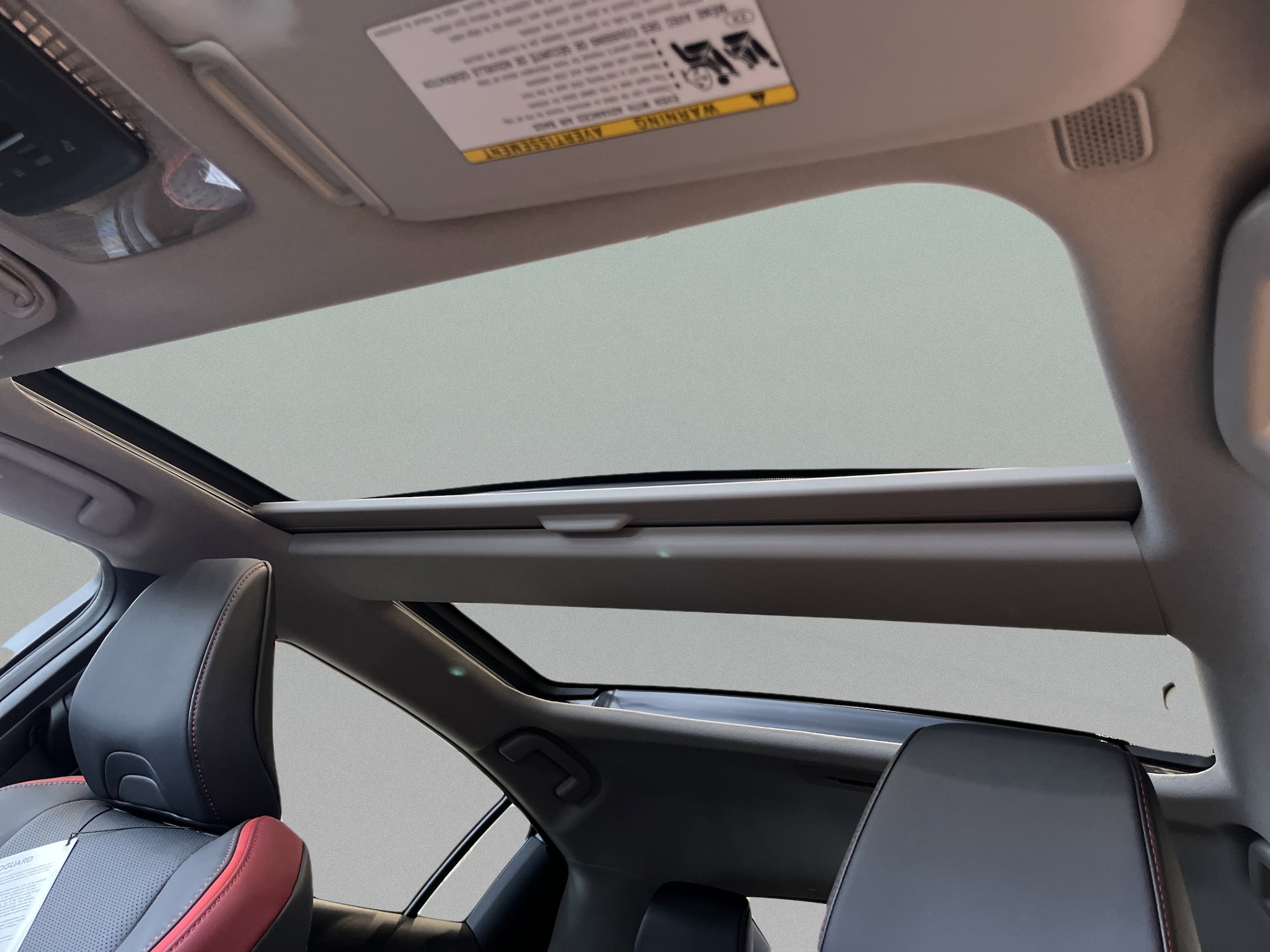 2026 Toyota Prius Plug-in Hybrid XSE - Photo 15