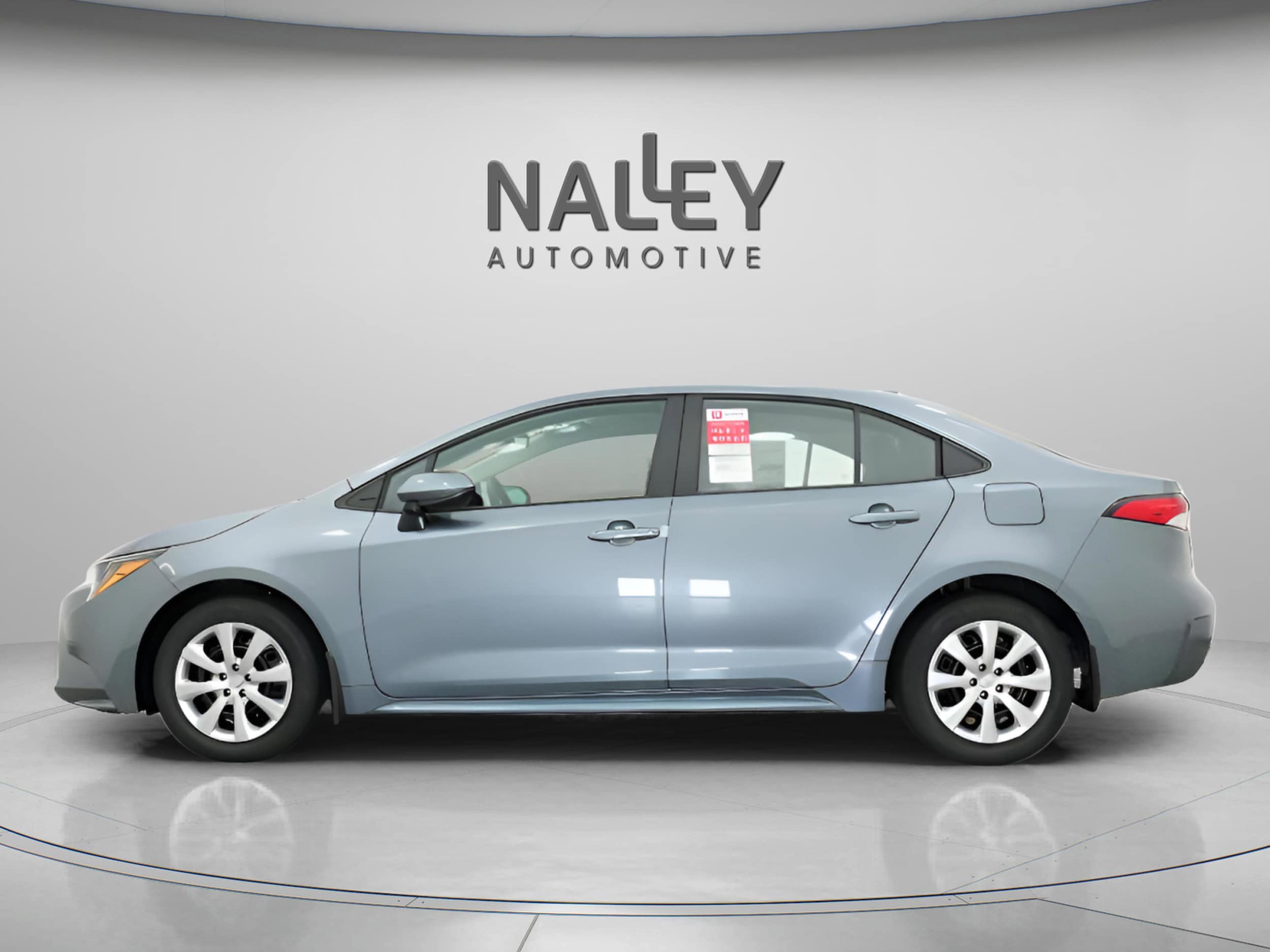 2026 Toyota Corolla LE - Photo 8