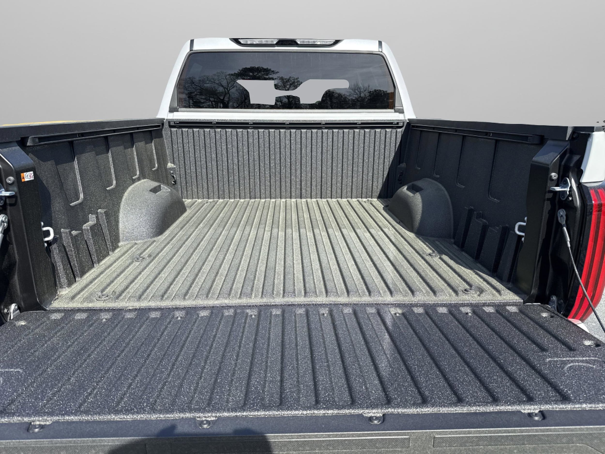 2025 Toyota Tundra Limited - Photo 30