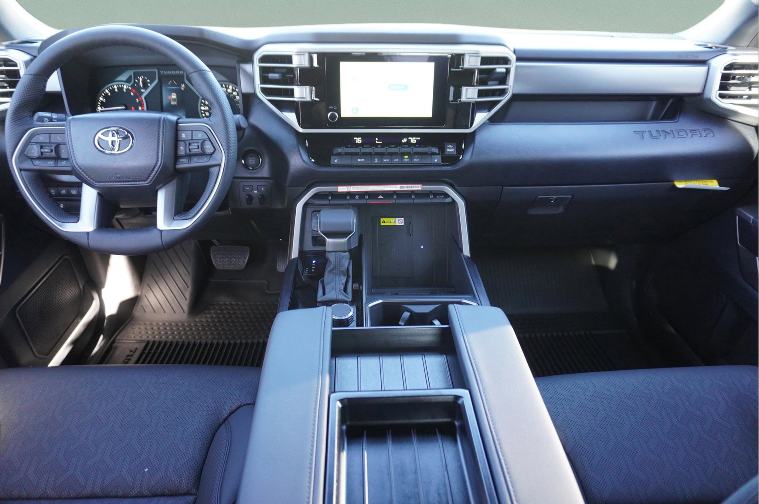 2025 Toyota Tundra SR5 - Photo 7