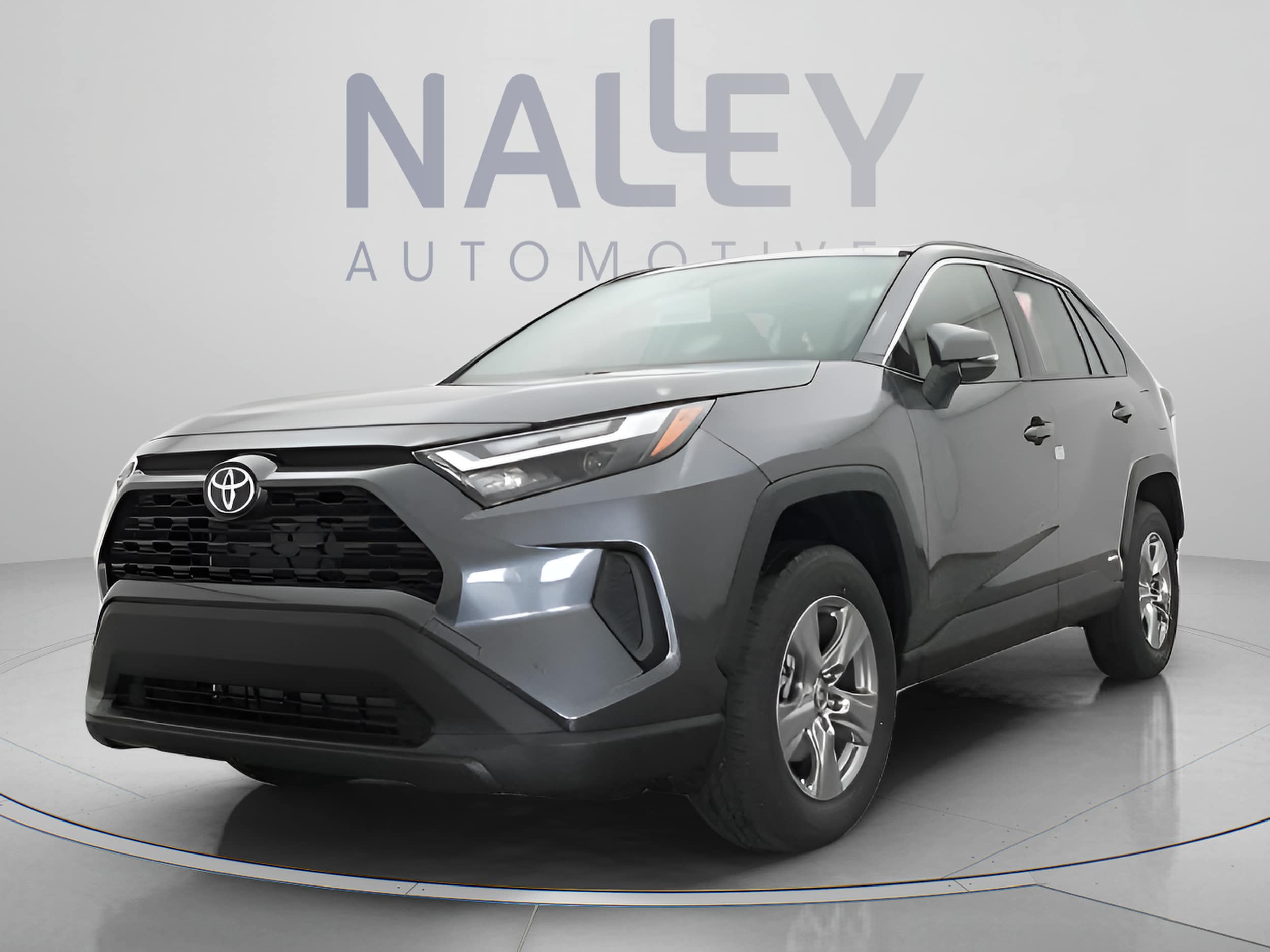 2025 Toyota RAV4 XLE - Photo 33