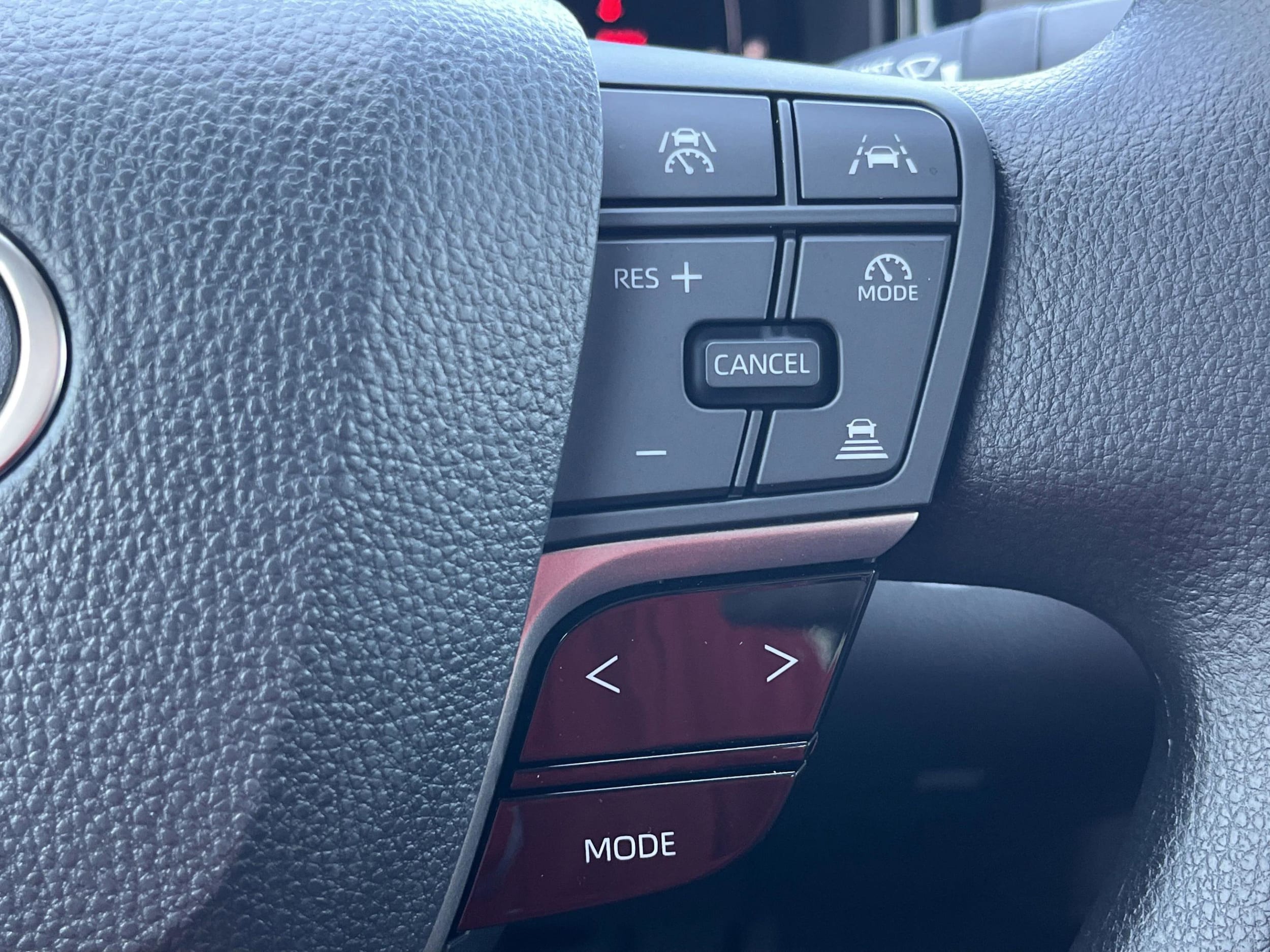 2025 Toyota Camry LE - Photo 17