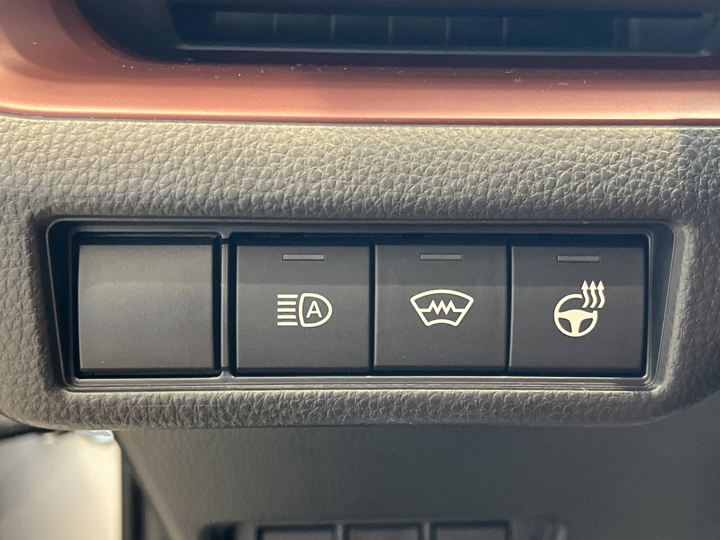2026 Toyota Prius Plug-in Hybrid XSE - Photo 23