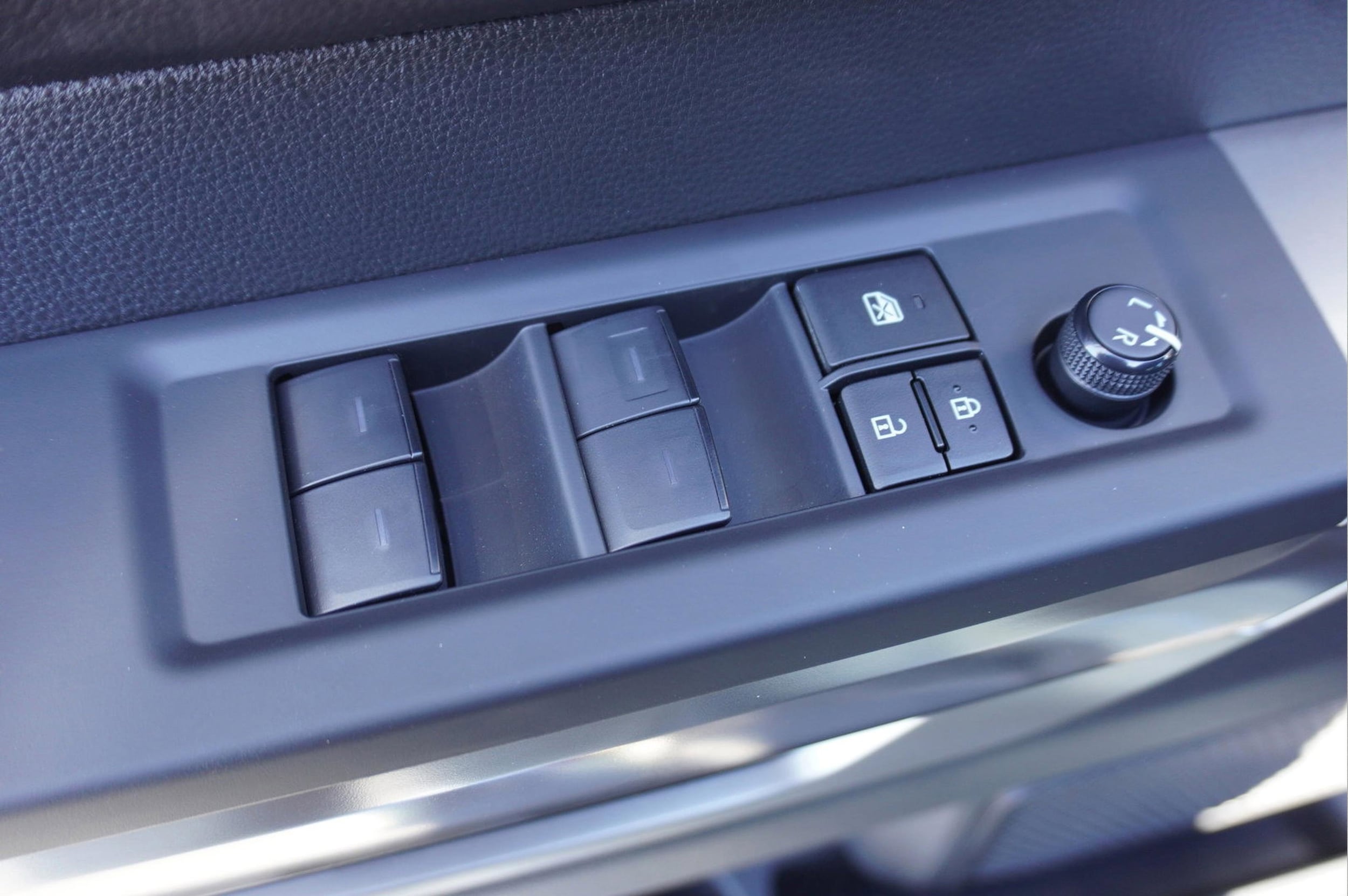 2025 Toyota Tundra SR5 - Photo 25