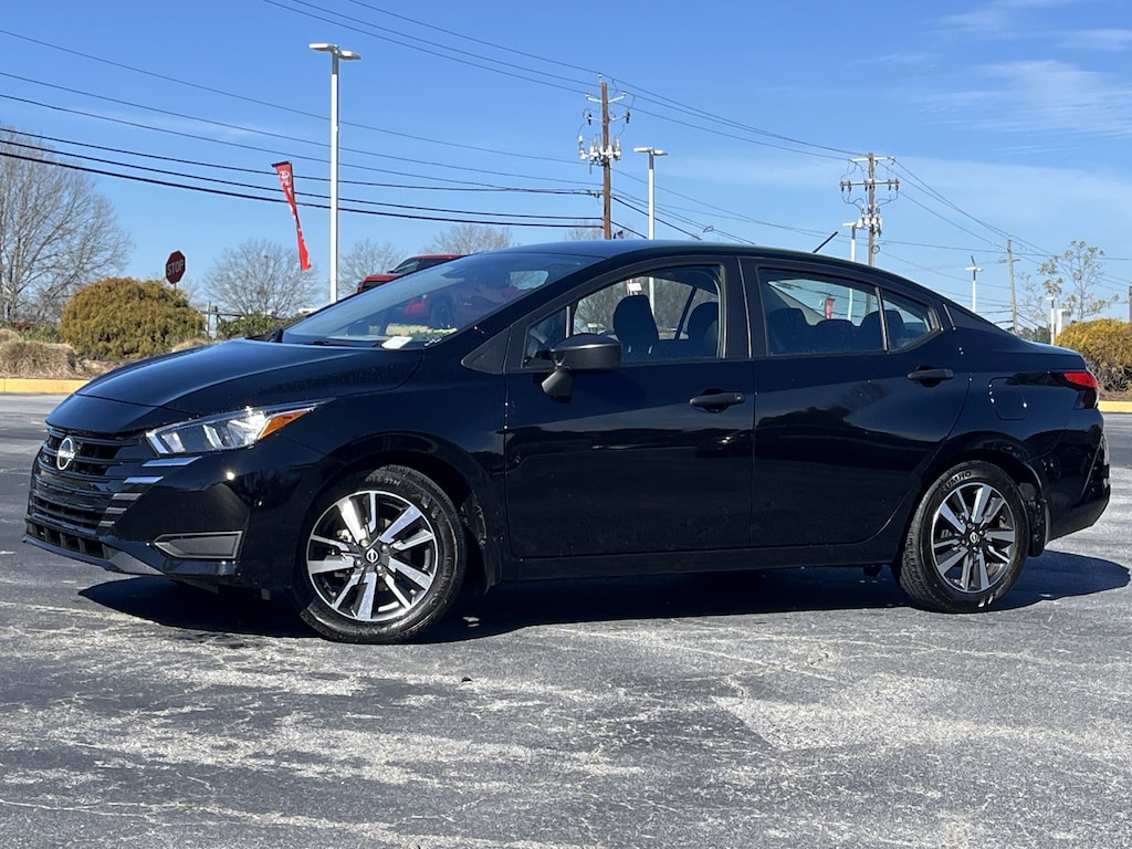 Used 2024 Nissan Versa 1.6 S Sedan