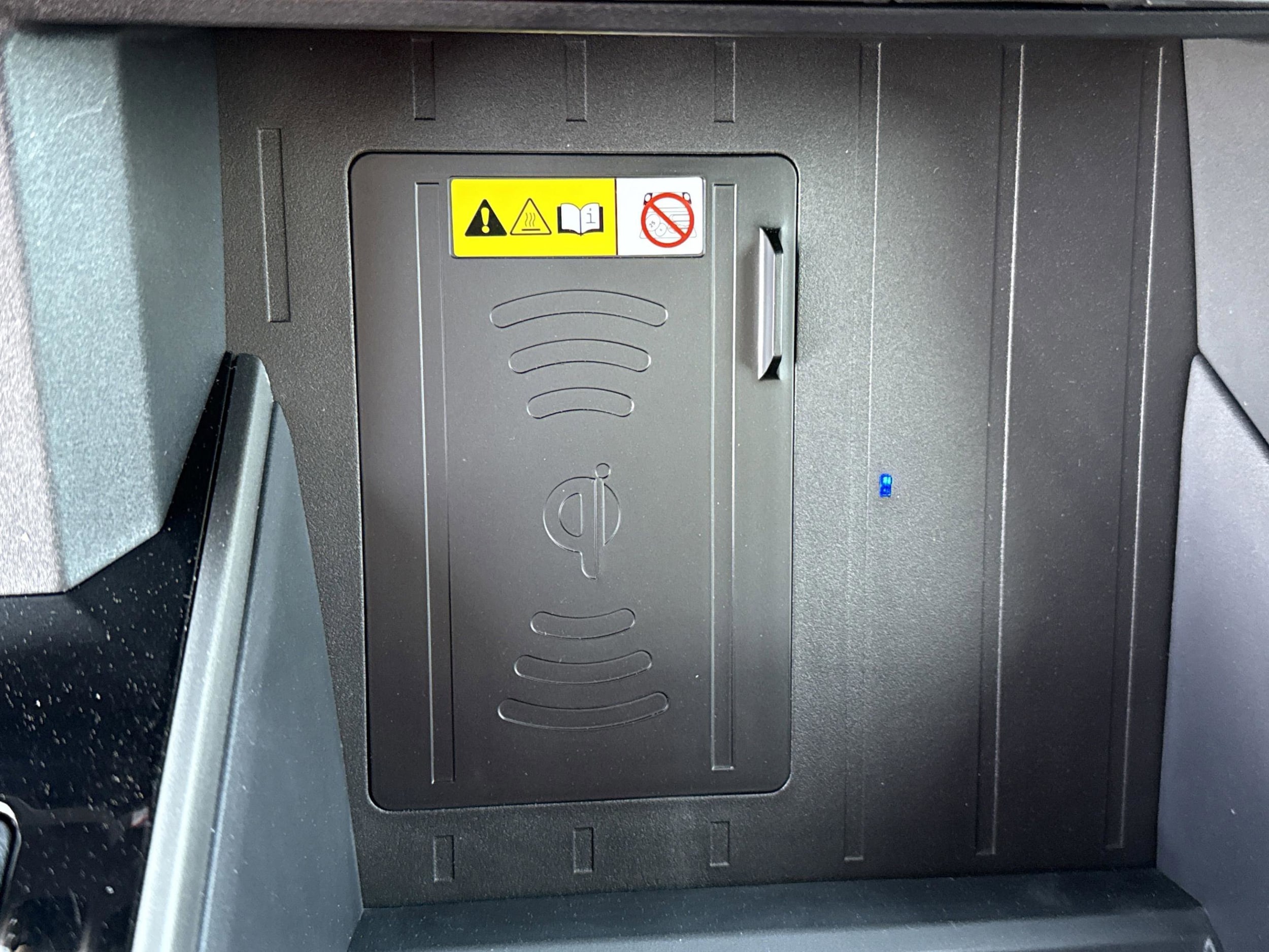 2025 Toyota Tundra Limited - Photo 15