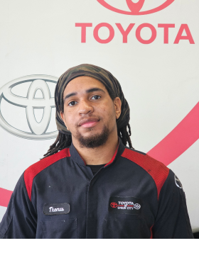 Staff member Thomas Tye  from ID_3be135f72487