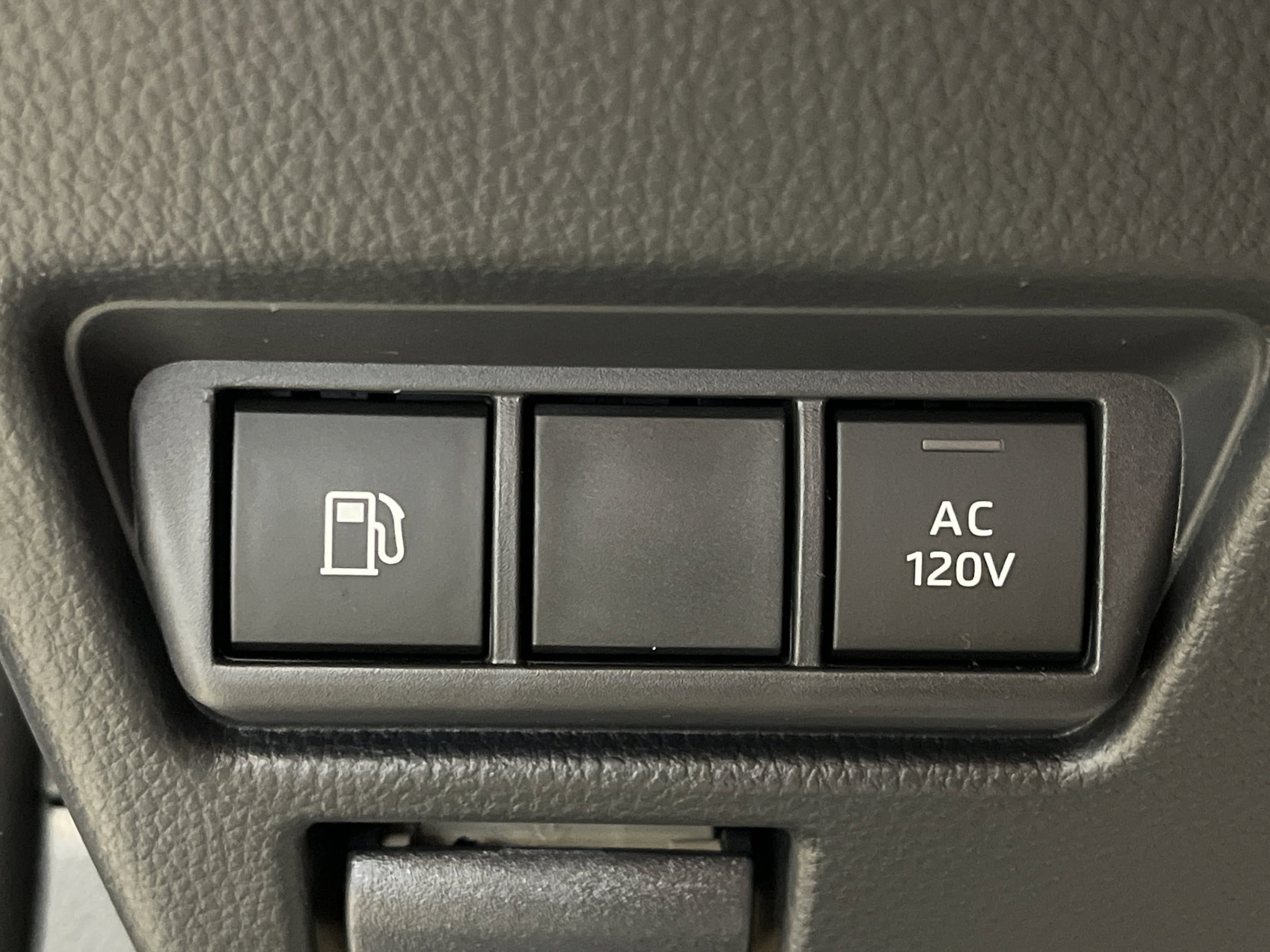 2026 Toyota Prius Plug-in Hybrid XSE - Photo 13
