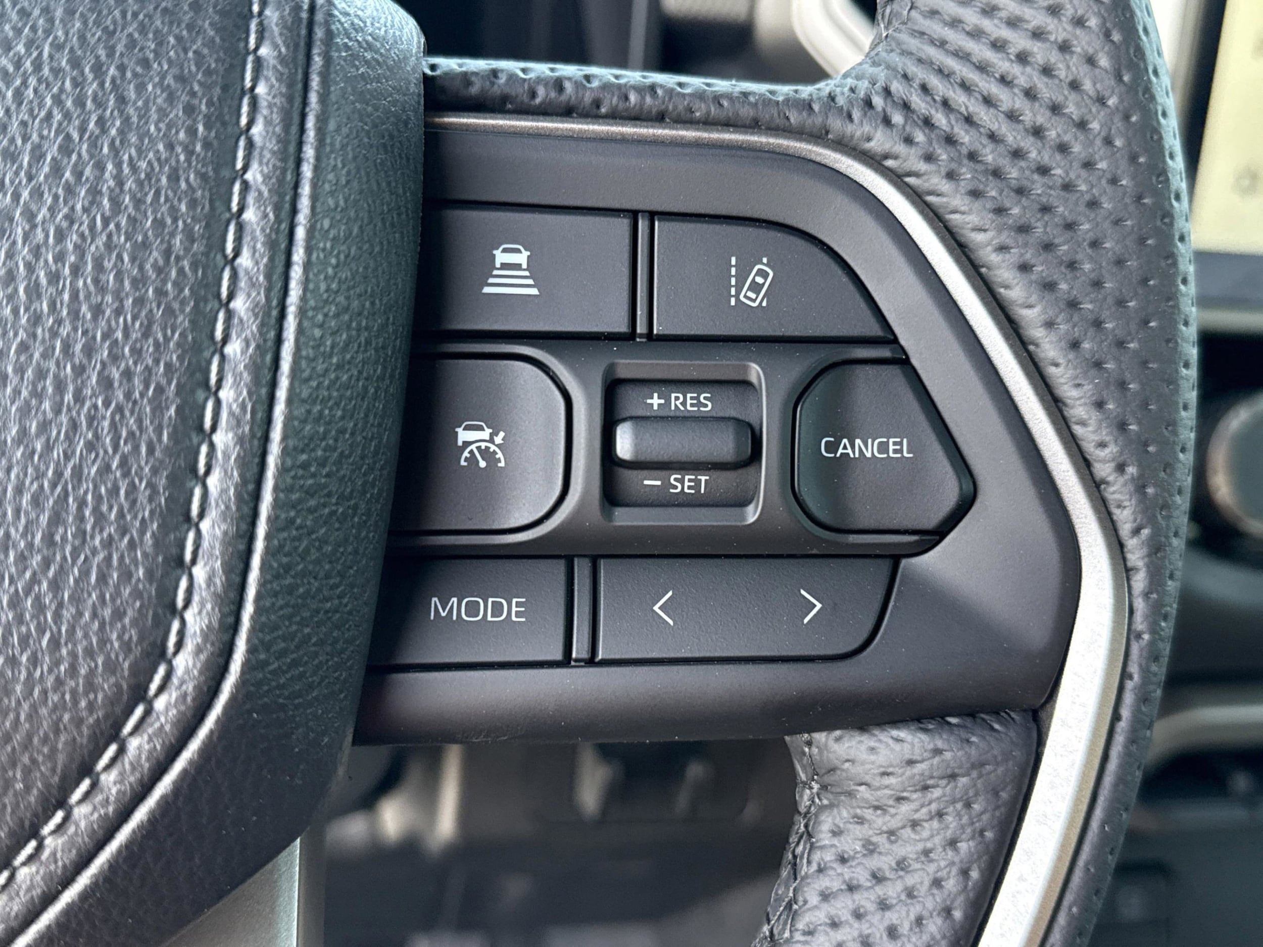 2025 Toyota Tundra Limited - Photo 19