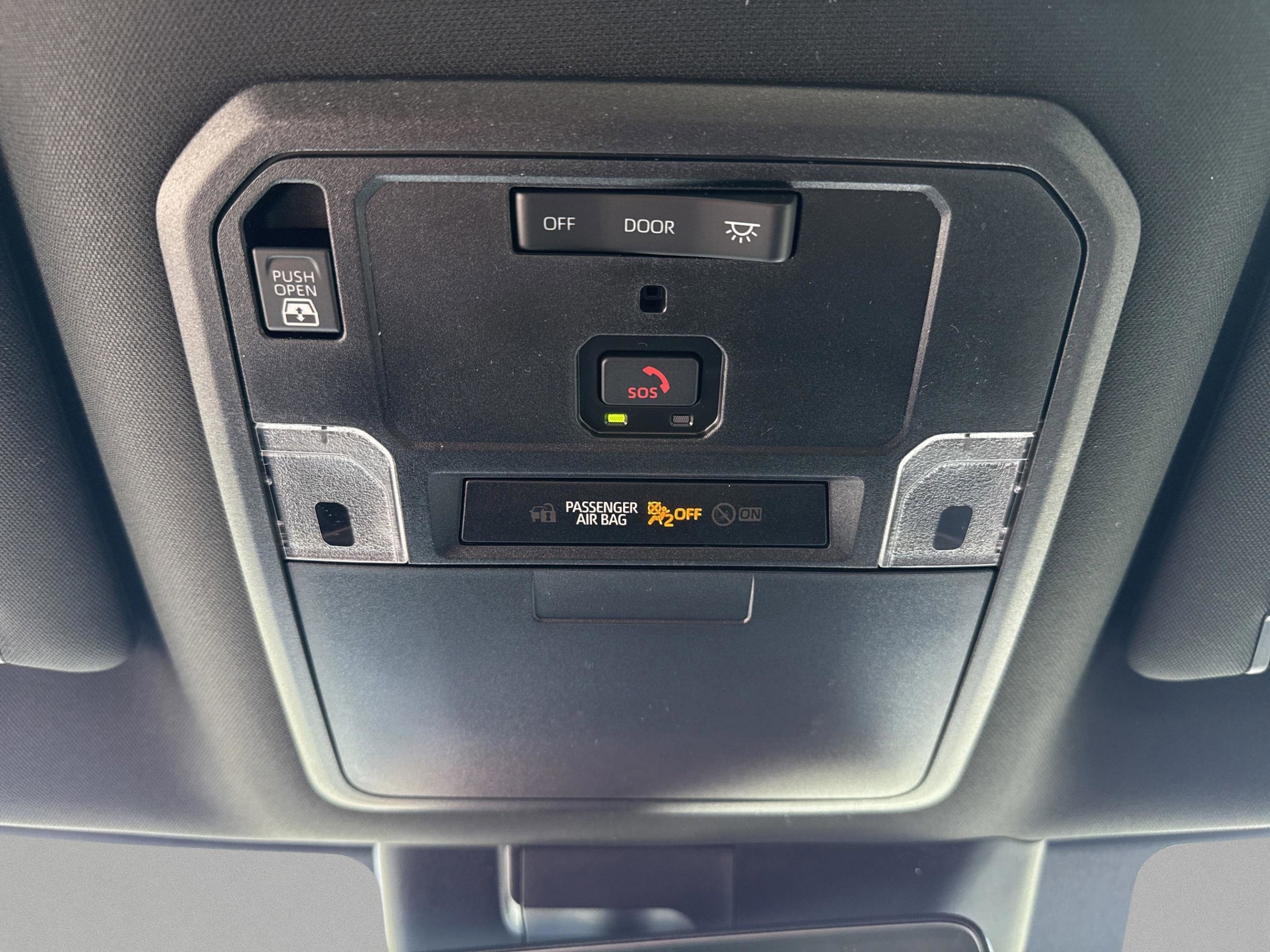 2025 Toyota Tundra Limited - Photo 22