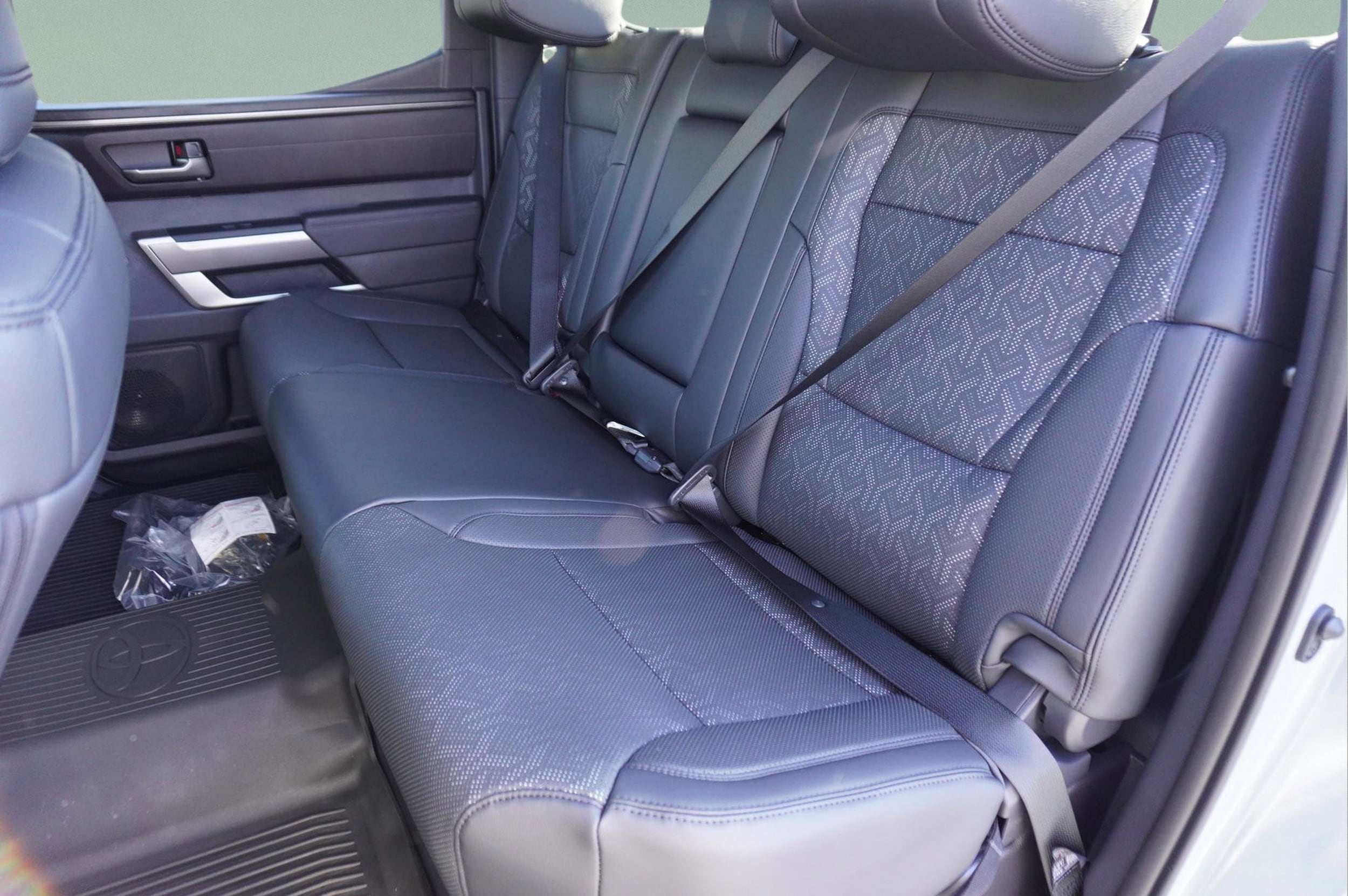 2025 Toyota Tundra SR5 - Photo 28