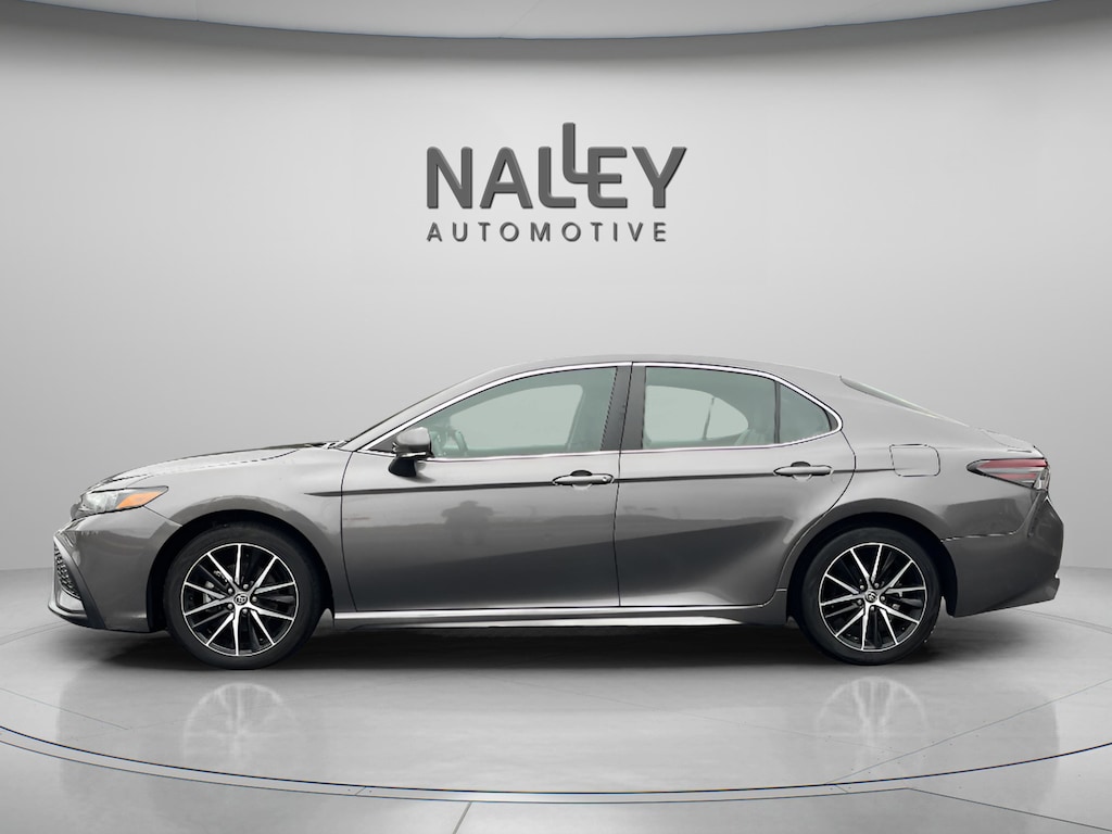 Used 2023 Toyota Camry SE Sedan