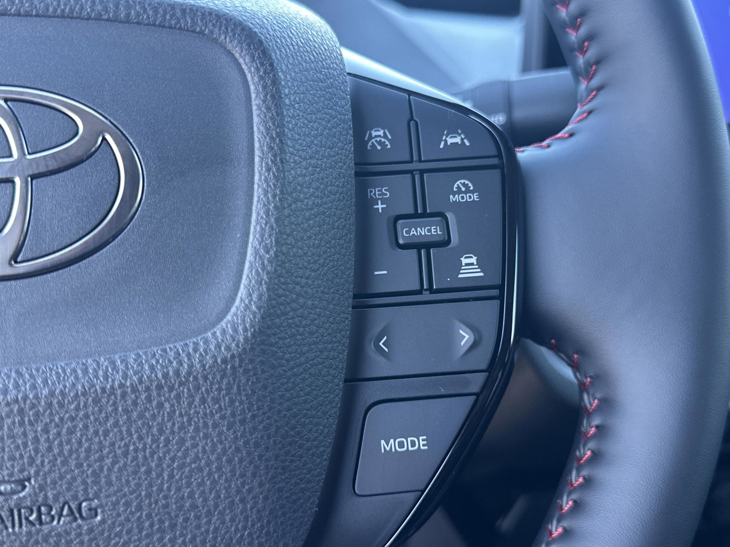 2026 Toyota Prius Plug-in Hybrid XSE Premium - Photo 15