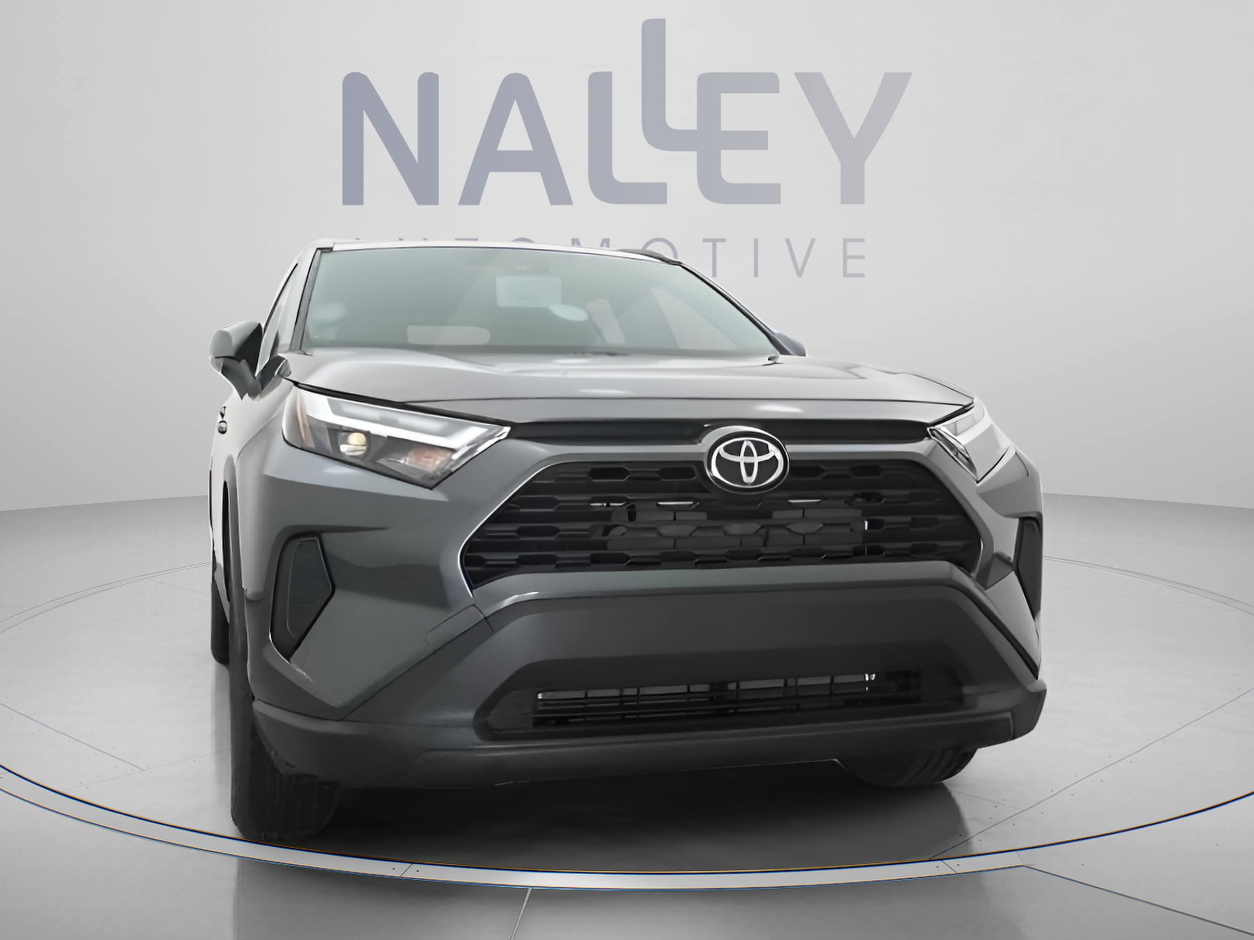 2025 Toyota RAV4 XLE - Photo 29
