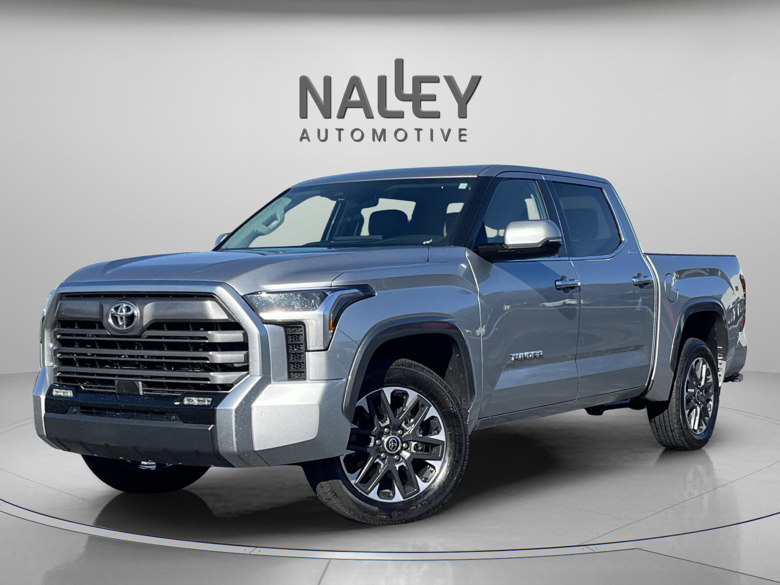 2024 Toyota Tundra Limited's photo