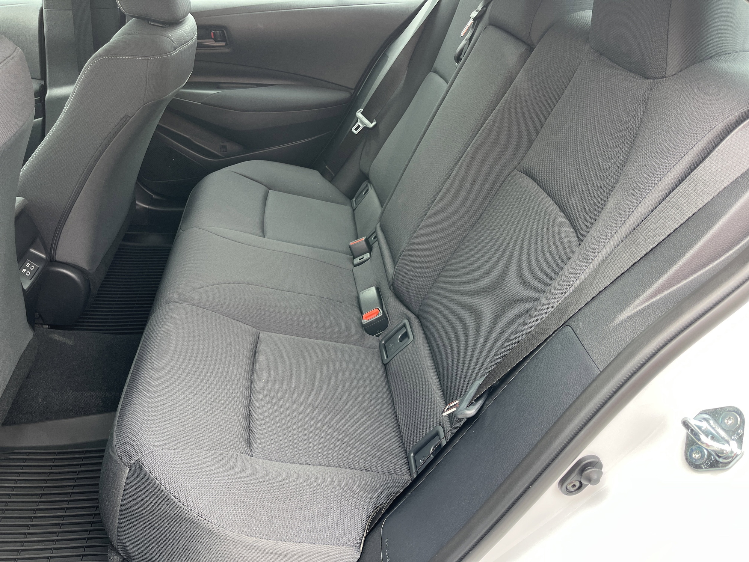 2026 Toyota Corolla LE - Photo 17