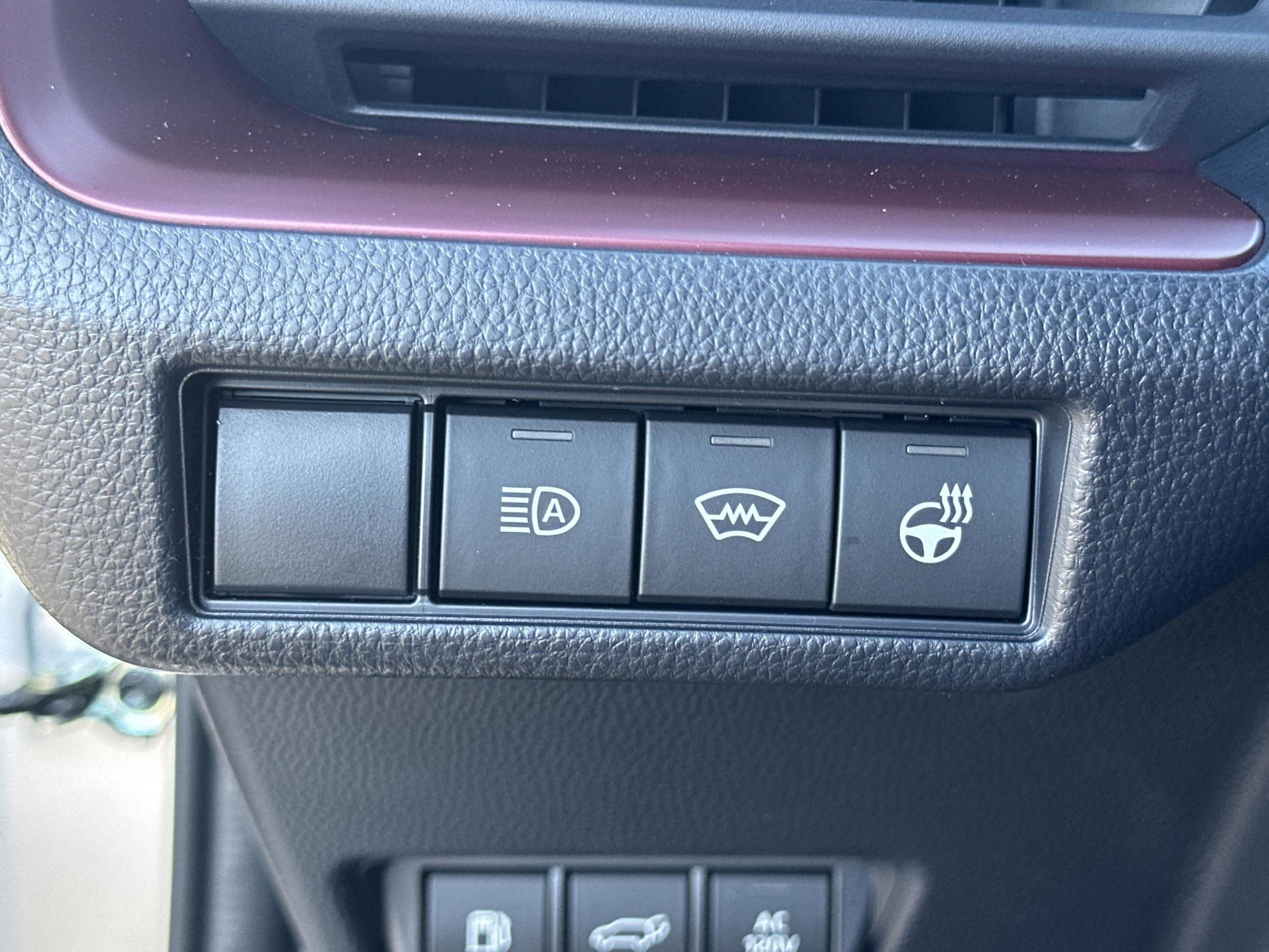 2026 Toyota Prius Plug-in Hybrid XSE Premium - Photo 19