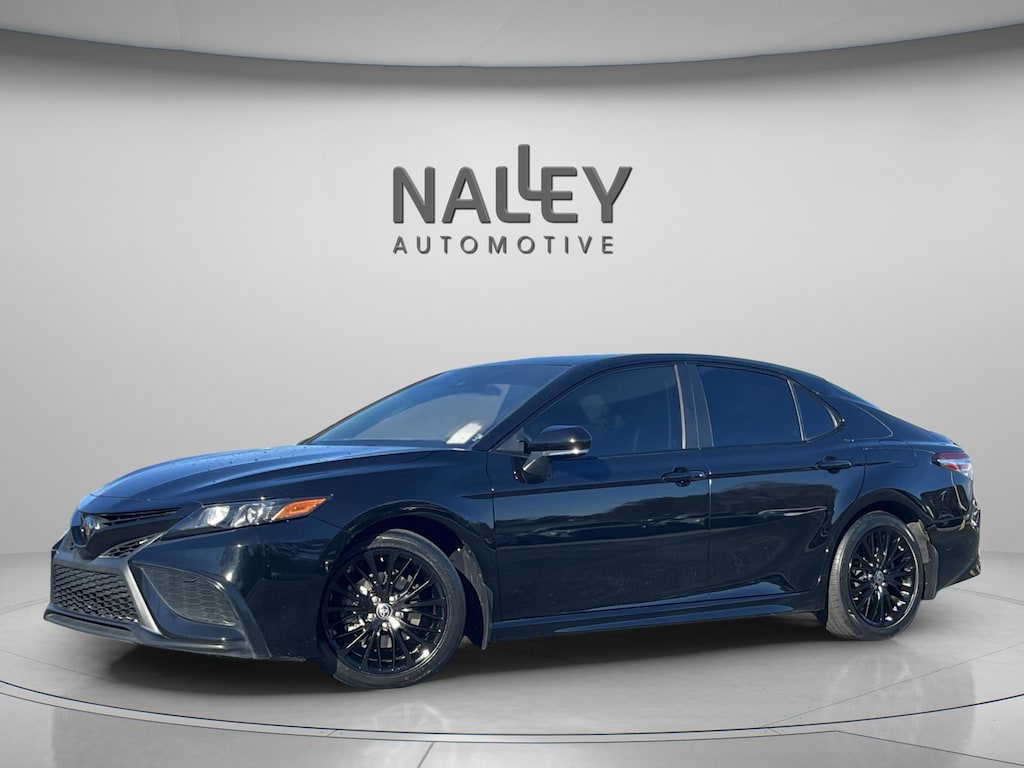 Used 2022 Toyota Camry SE Sedan