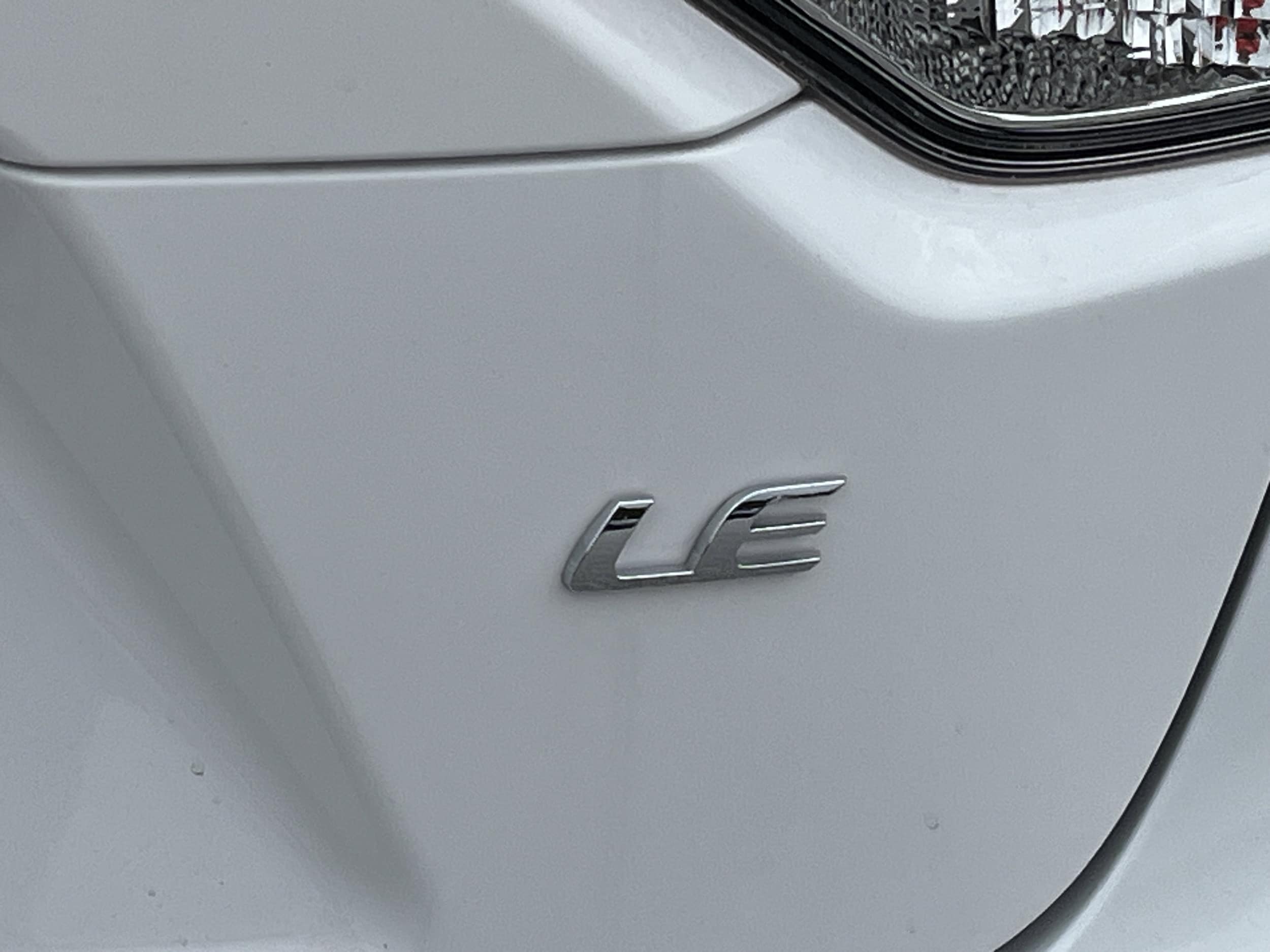 2026 Toyota Corolla LE - Photo 23